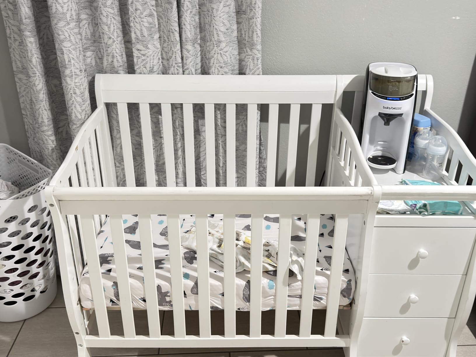 Dream On Me Jayden 4-in-1 Convertible Mini Baby Crib with 3 Drawer Changer customer photo 1
