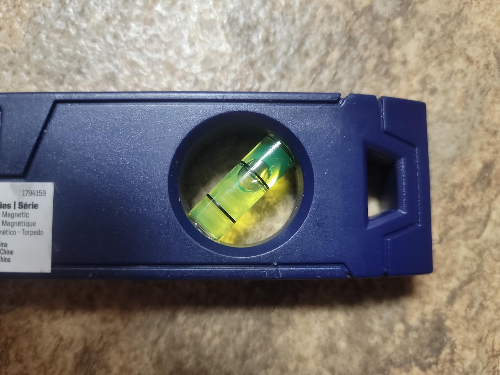 Irwin Tools 1794159 9-Inch 50 Magnetic Torpedo Level, Blue customer photo 1