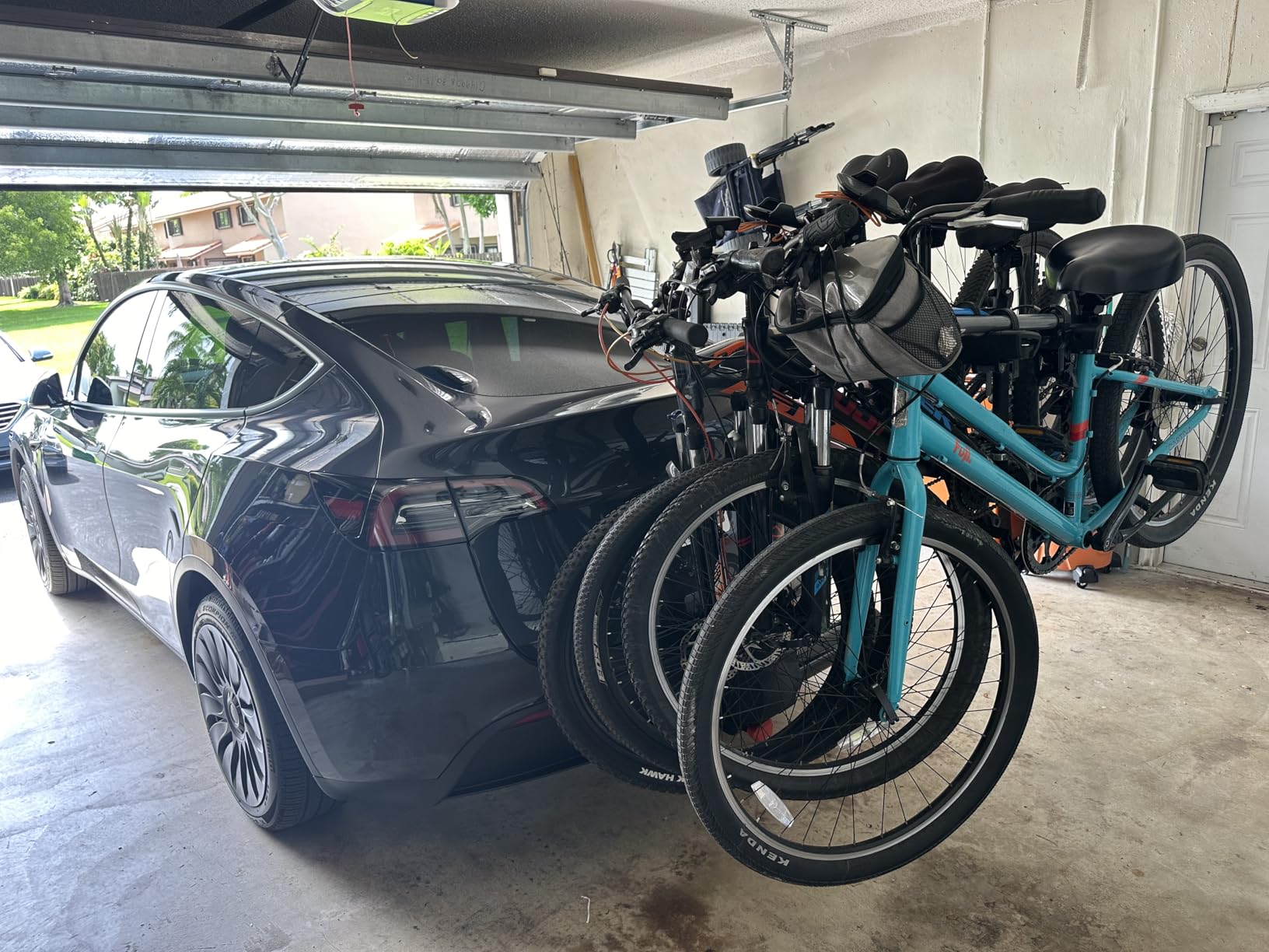 Yakima FullSwing 4 Swing-Away Hitch Mount Bike Rack for 2 in. Hitch customer photo 2