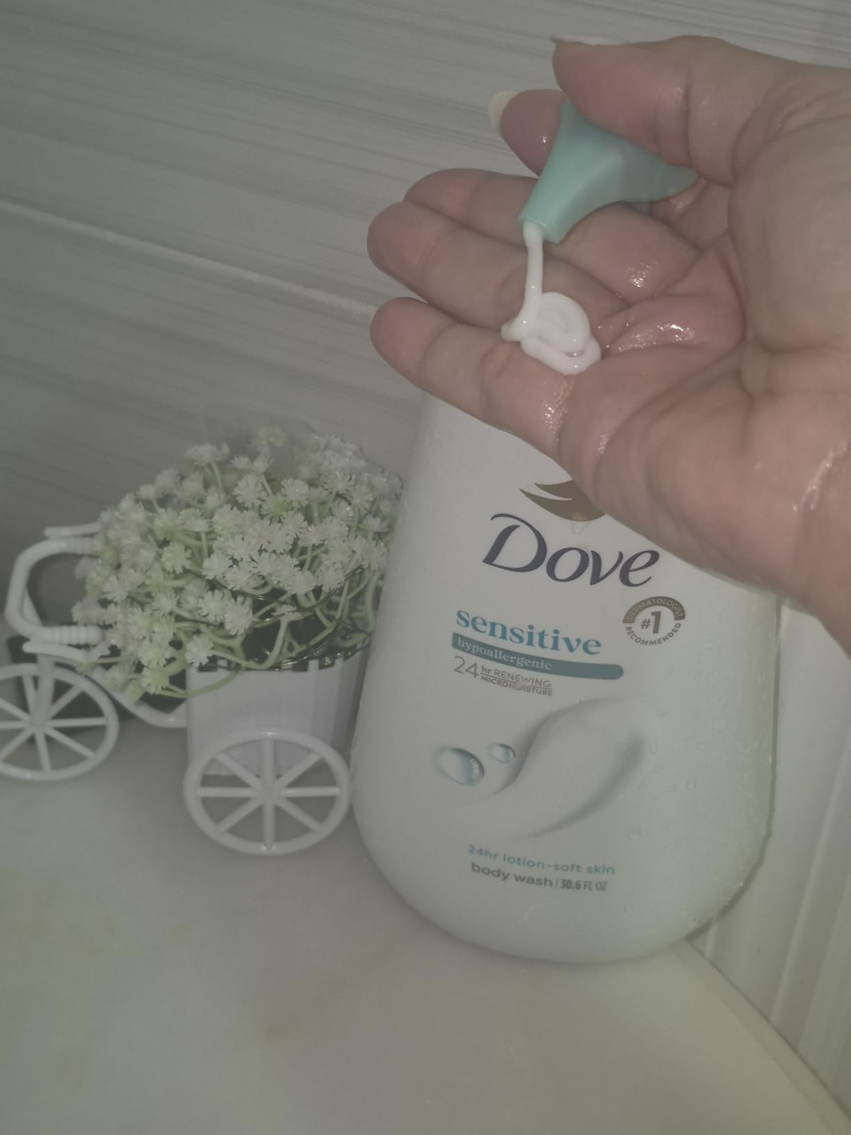 Dove Sensitive Body Wash customer photo 1
