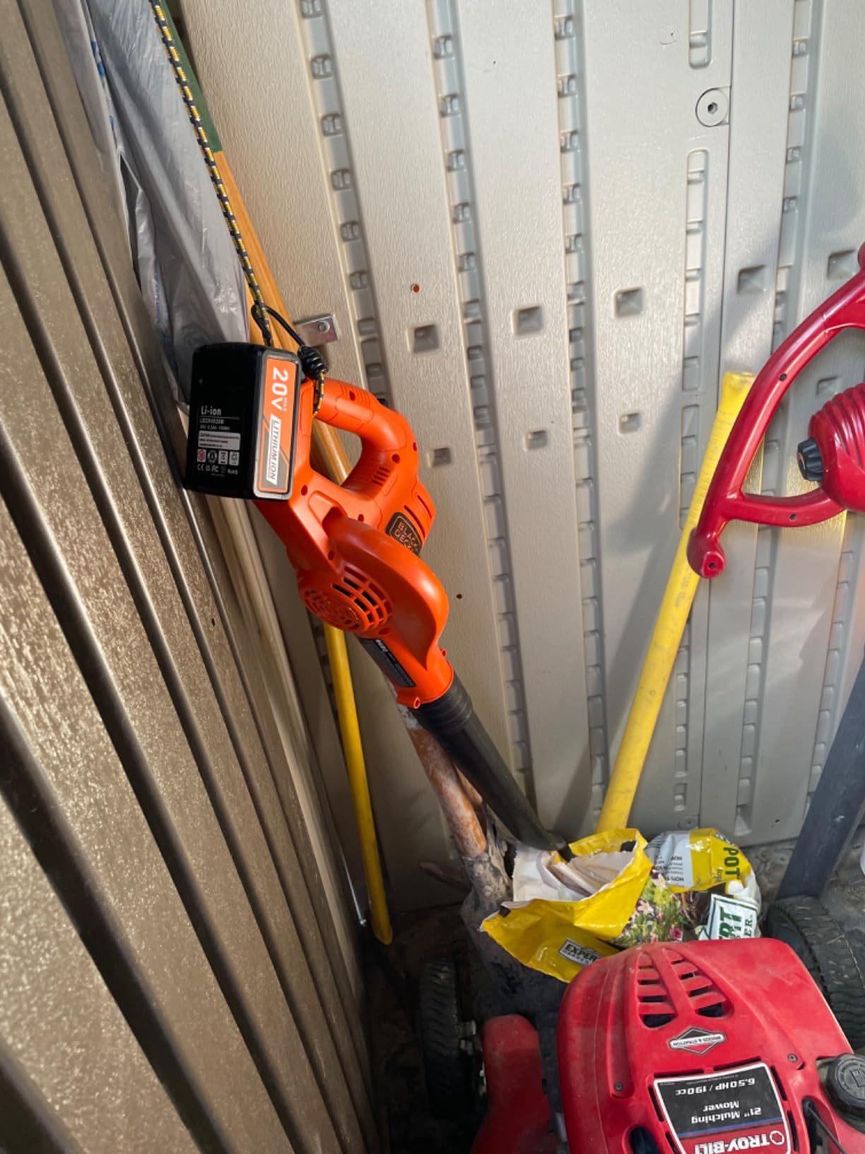 BLACK+DECKER LSW221 customer photo 2