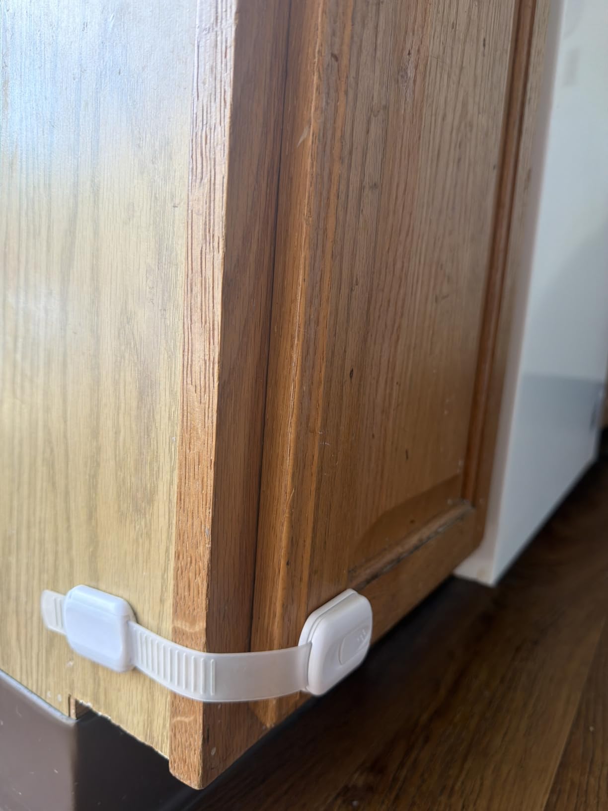 Child Safety Strap Locks (10 Pack) Baby Locks for Cabinets and Drawers, Toilet, Fridge & More. 3M Adhesive Pads. Easy Installation, No Drilling Required, White customer photo 1