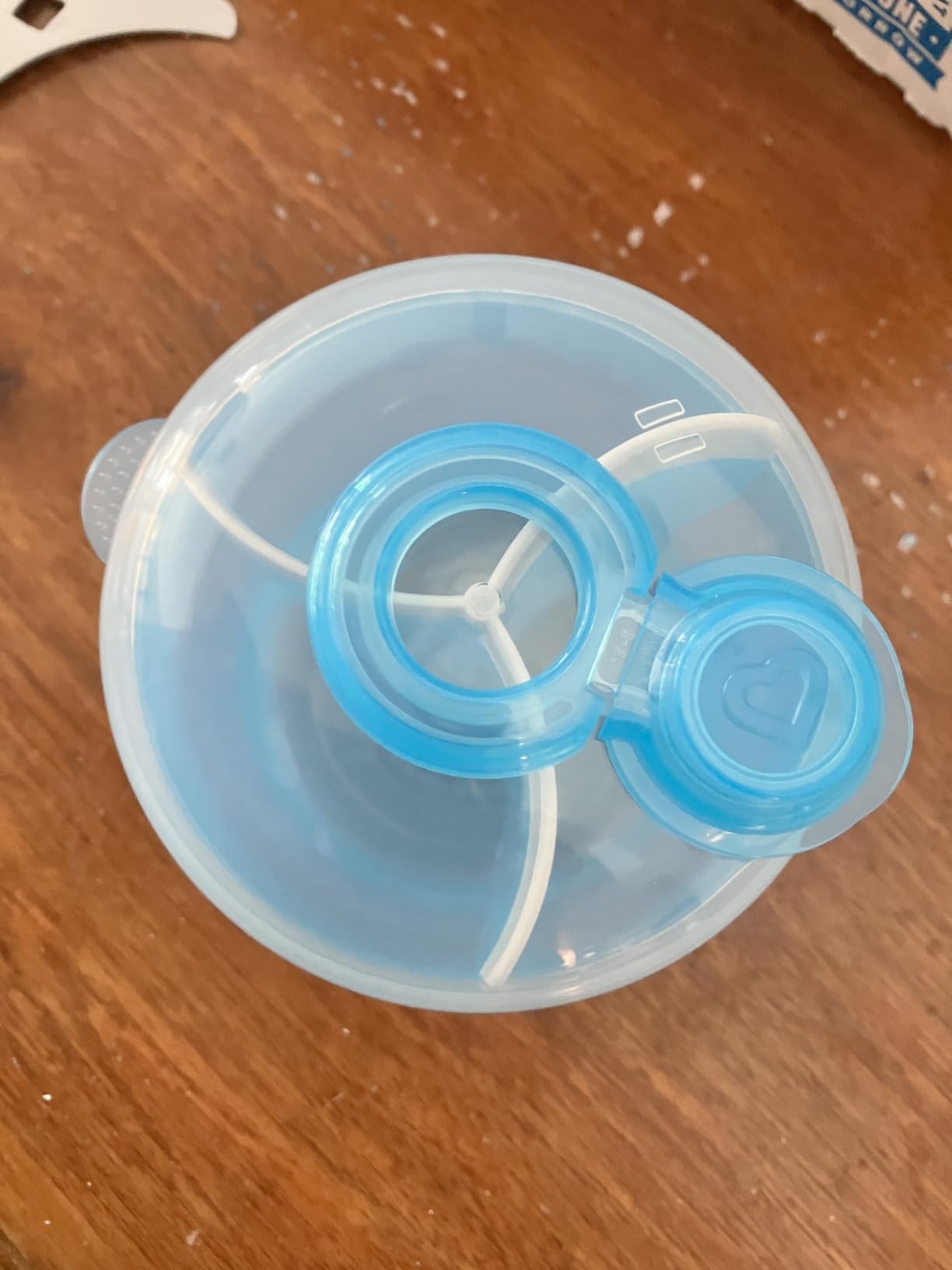 Munchkin® Formula Dispenser to Go, BPA-Free Baby Formula Container, Blue customer photo 2