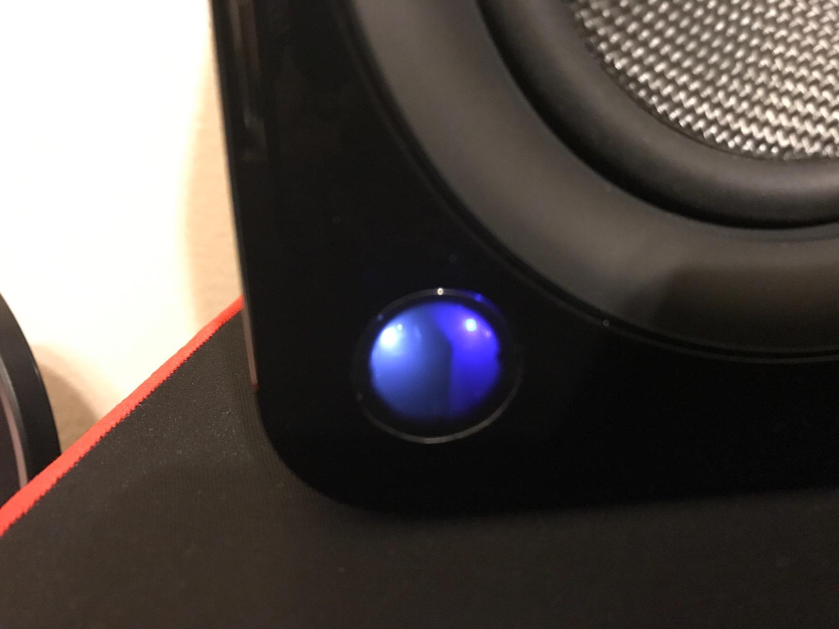 Kanto YU4 Powered Speakers with Bluetooth and Built-in Phono Preamp | Auto Standby and Startup | Remote Included | 140W Peak Power | Matte Black | Pair customer photo 1