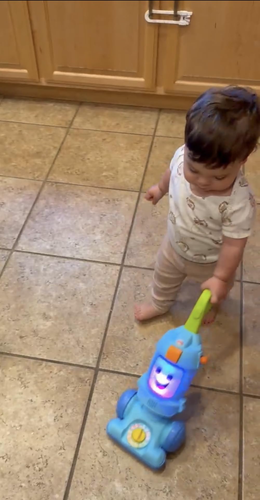 Fisher-Price Learn Vacuum customer photo 2