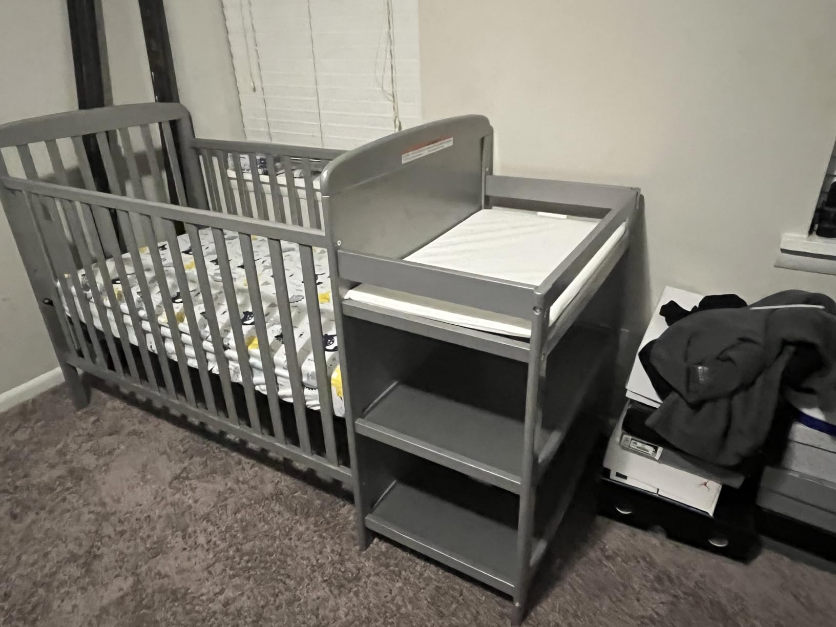 Dream On Me Anna 3-in-1 Convertible Full-Size Baby Crib & Changer with Storage in Steel Grey, GreenGuard Gold & BSA, Pinewood, Converts to Day & Toddler Bed, 3 Mattress Heights, 1″ Changing Pad customer photo 2