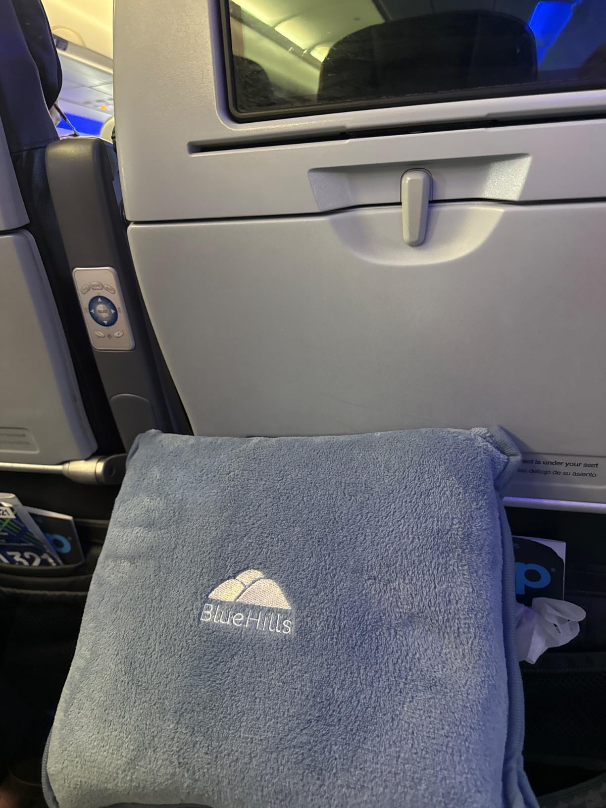 BlueHills Premium Soft Travel Blanket Pillow Airplane Compact - Navy Blue customer photo 2