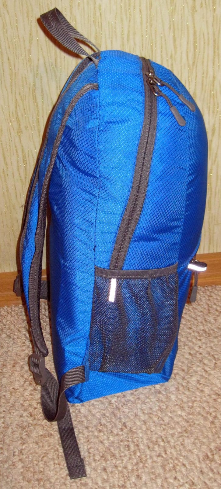 ZOMAKE Lightweight Packable Backpack, Foldable Small Travel Day Pack customer photo 2