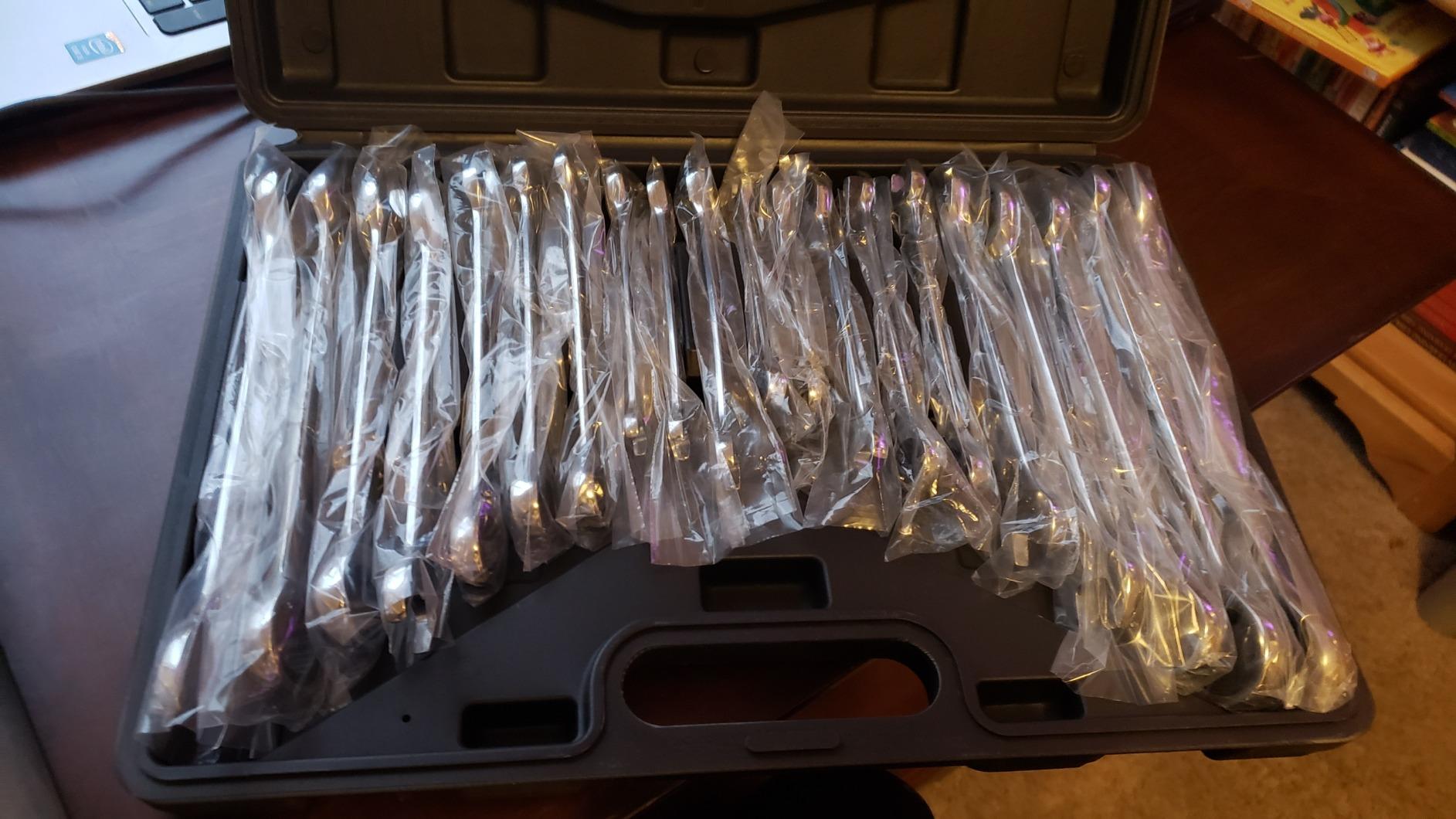 HORUSDY 24-Piece Ratcheting Wrench Set | Metric and SAE | Ratchet Combination Wrenches Set with Organizer | 72-Tooth | Chrome Vanadium Steel | 6-18 mm & 1/4” to 3/4“ (24-Piece) customer photo 1