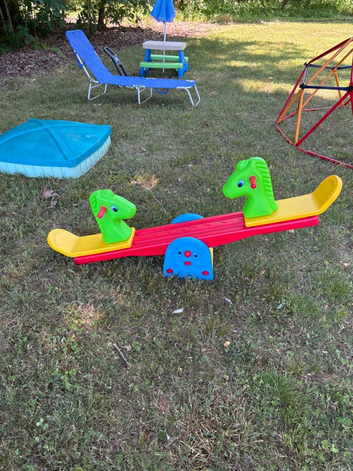 Hey Play Teeter Totter with Easy-Grip Handles, Multicolor, 57” x 12” x 21” customer photo 1