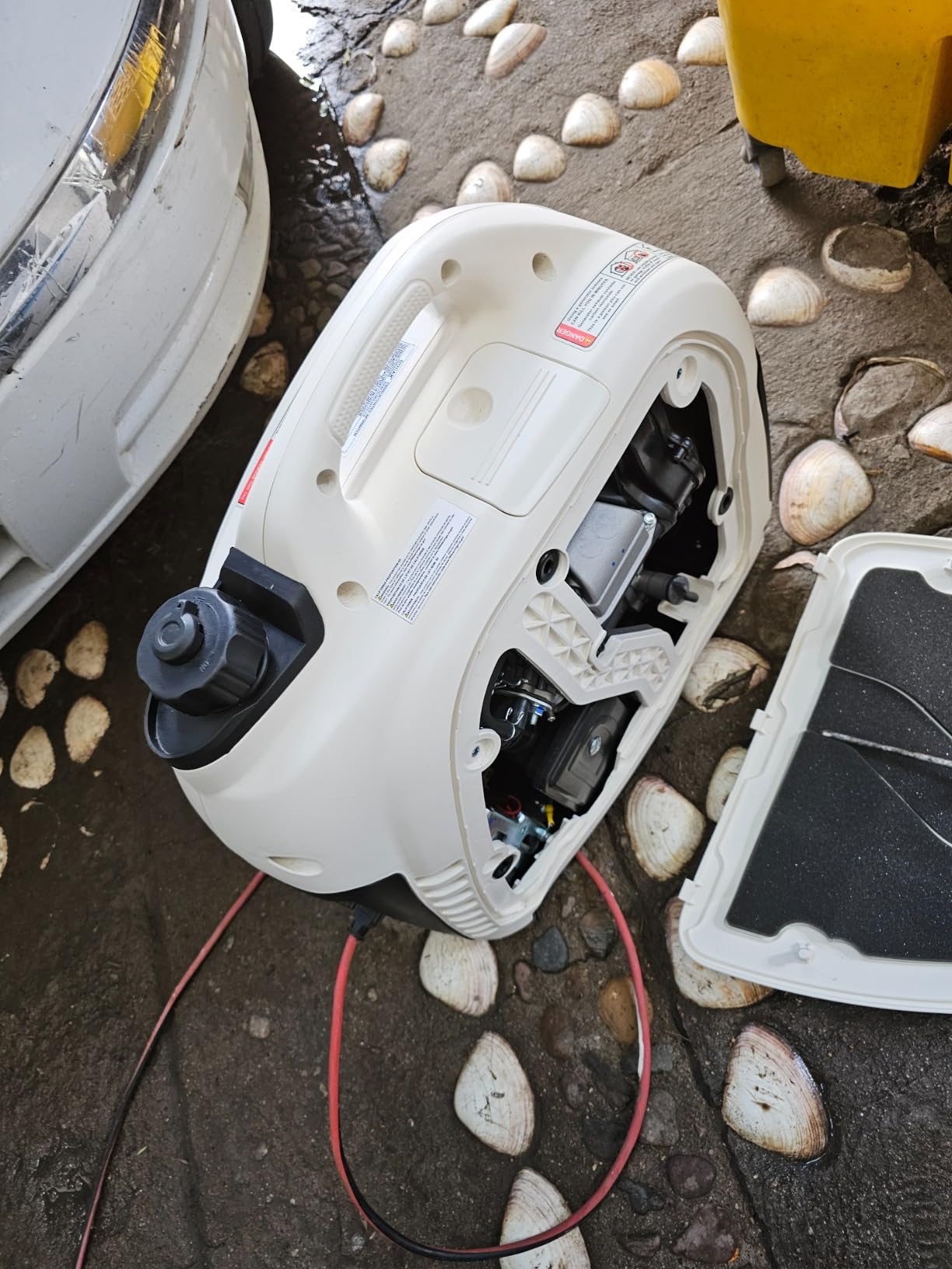 Pulsar PG2300iS 2,300W Portable Super Quiet Gas-Powered Inverter Generator with USB Outlet & Parallel Capability, CARB Compliant customer photo 1