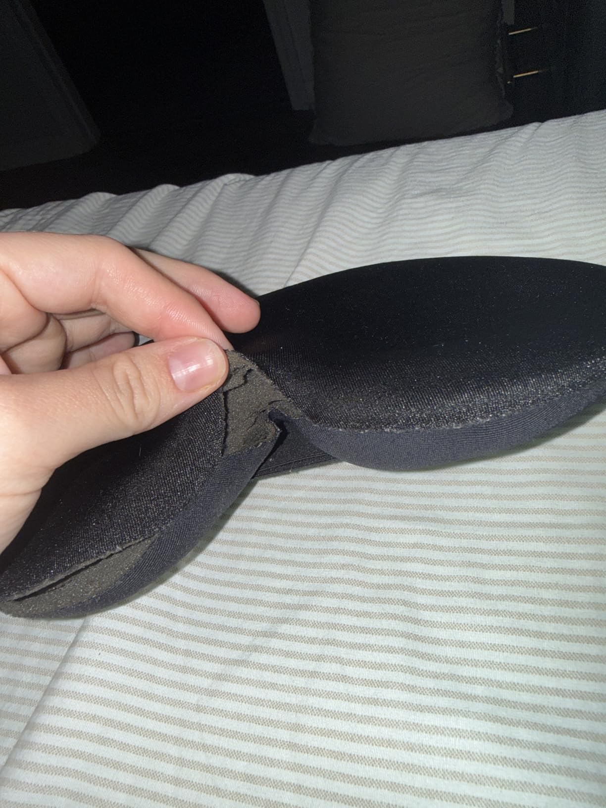 YIVIEW Sleep Mask for Side Sleeper, Light Blocking Zero Pressure Blindfold customer photo 1