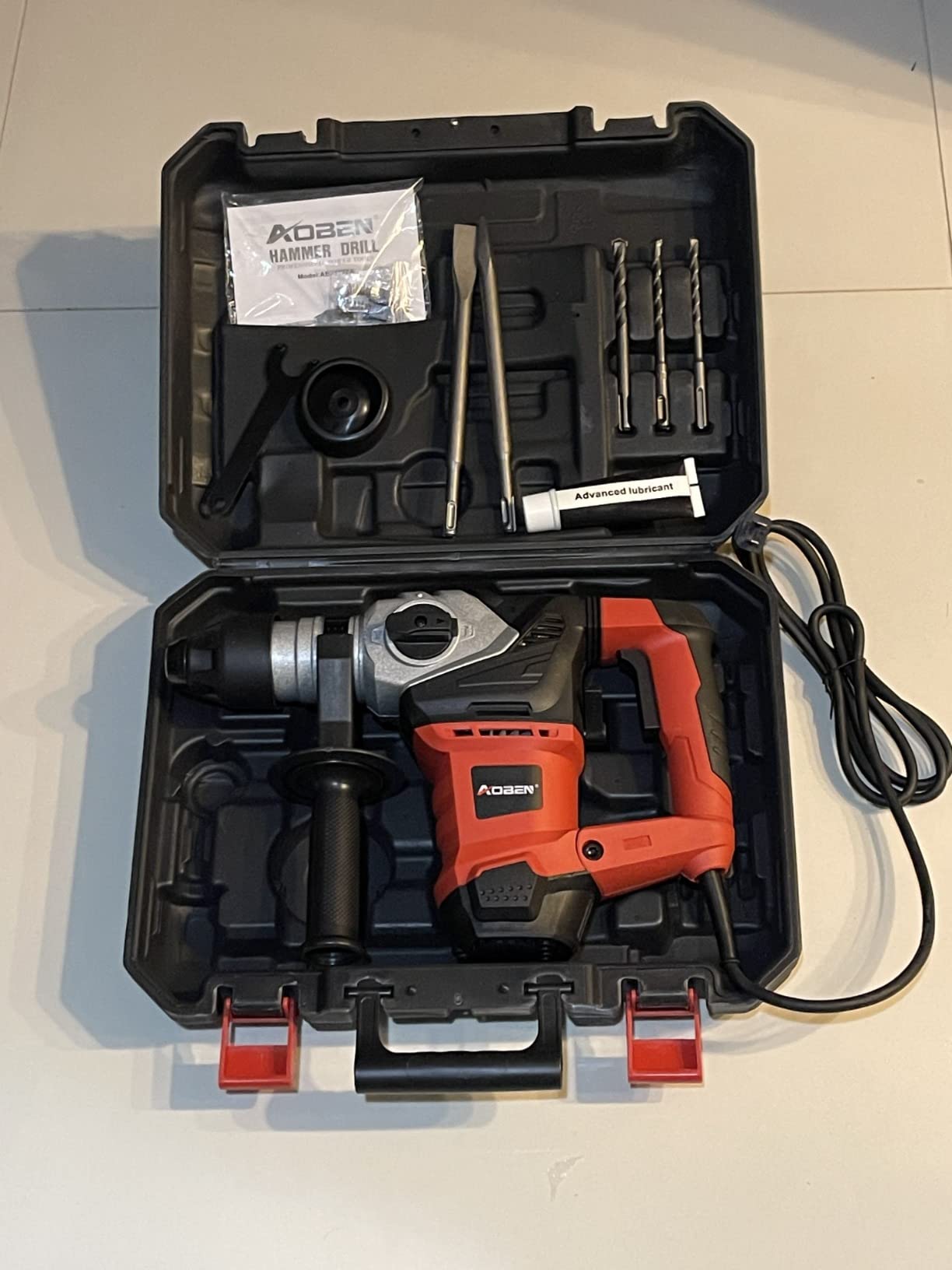AOBEN Rotary Hammer Drill with Vibration Control and Safety Clutch,13 Amp Heavy Duty 1-1/4 Inch SDS-Plus Demolition Hammer for Concrete-Including 3 Drill Bits,Flat/Point Chisels. customer photo 1