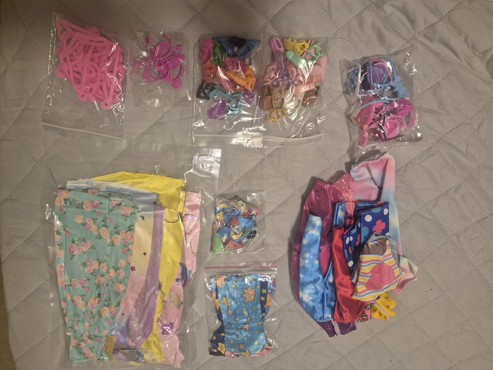 138 Pcs Doll Clothes and Accessories, 5 Wedding Gowns 9 Fashion Dresses 3 Tops 3 Pants 3 Bikini Swimsuits 20 Shoes for 11.5 inch Doll Christmas Stocking Stuffers Girls Gift Age 5-7 8-10 customer photo 2