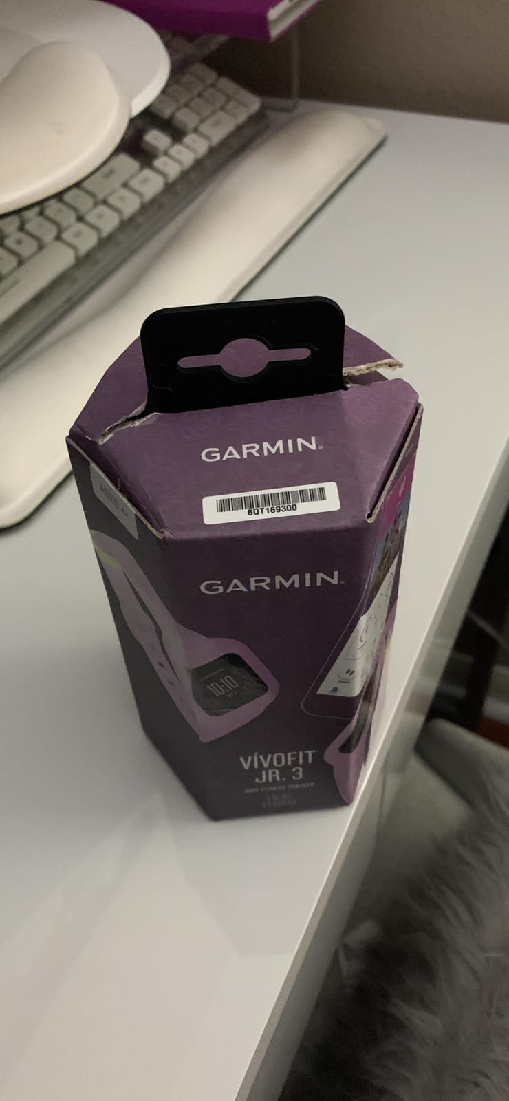 Garmin vivofit jr. 3, Fitness Tracker for Kids, Includes Interactive App Experience, Swim-Friendly, Up to 1-Year Battery Life, Lilac Floral customer photo 1