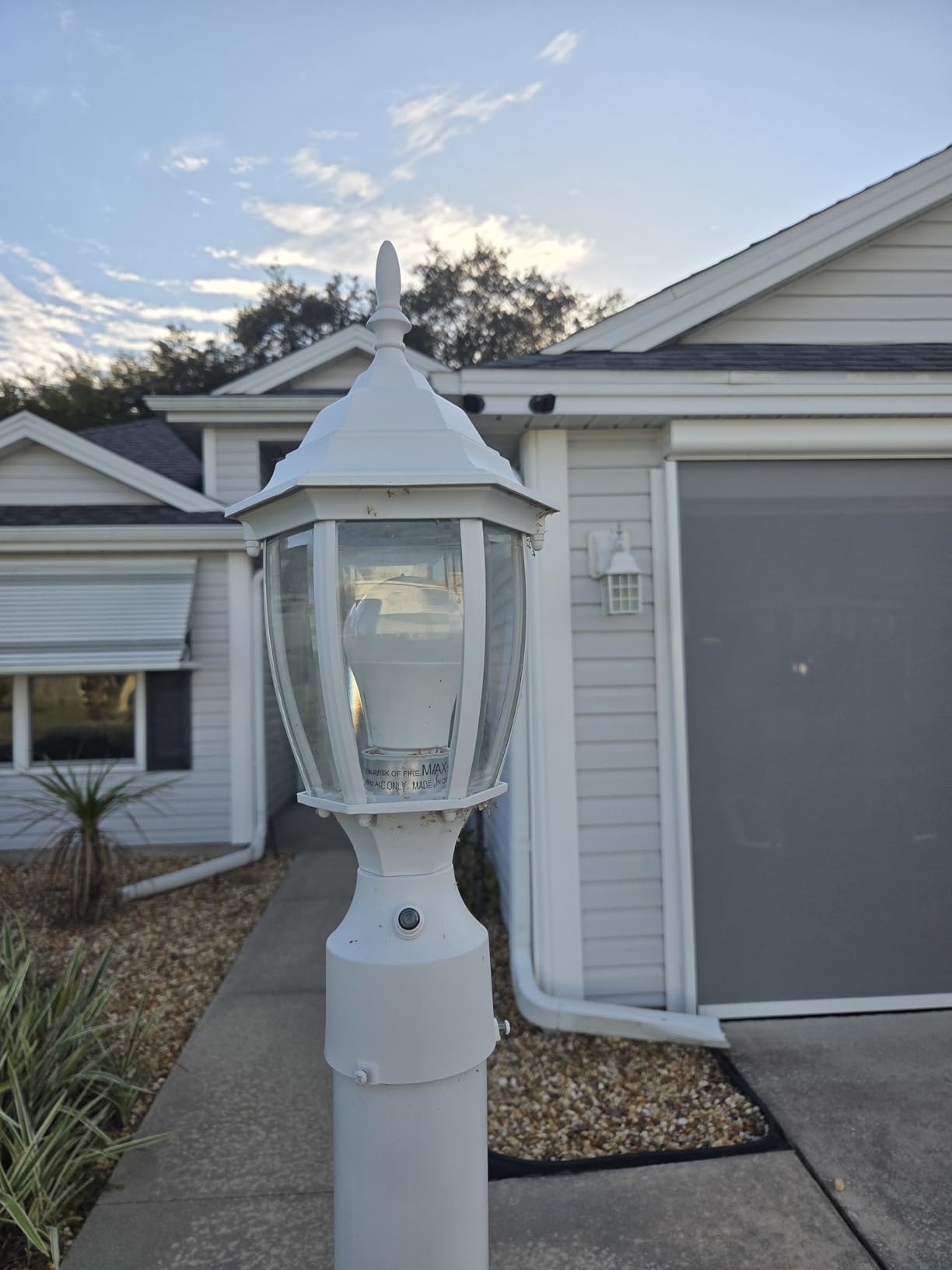 Dusk to Dawn Outdoor Post Light Hardwired 120V, Waterproof Aluminum Pole Light Fixture with Pier Mount Base, Exterior Lamp Post Lantern Head with Clear Glass for Garden Yard Patio Pathway (6 Inch) customer photo 2