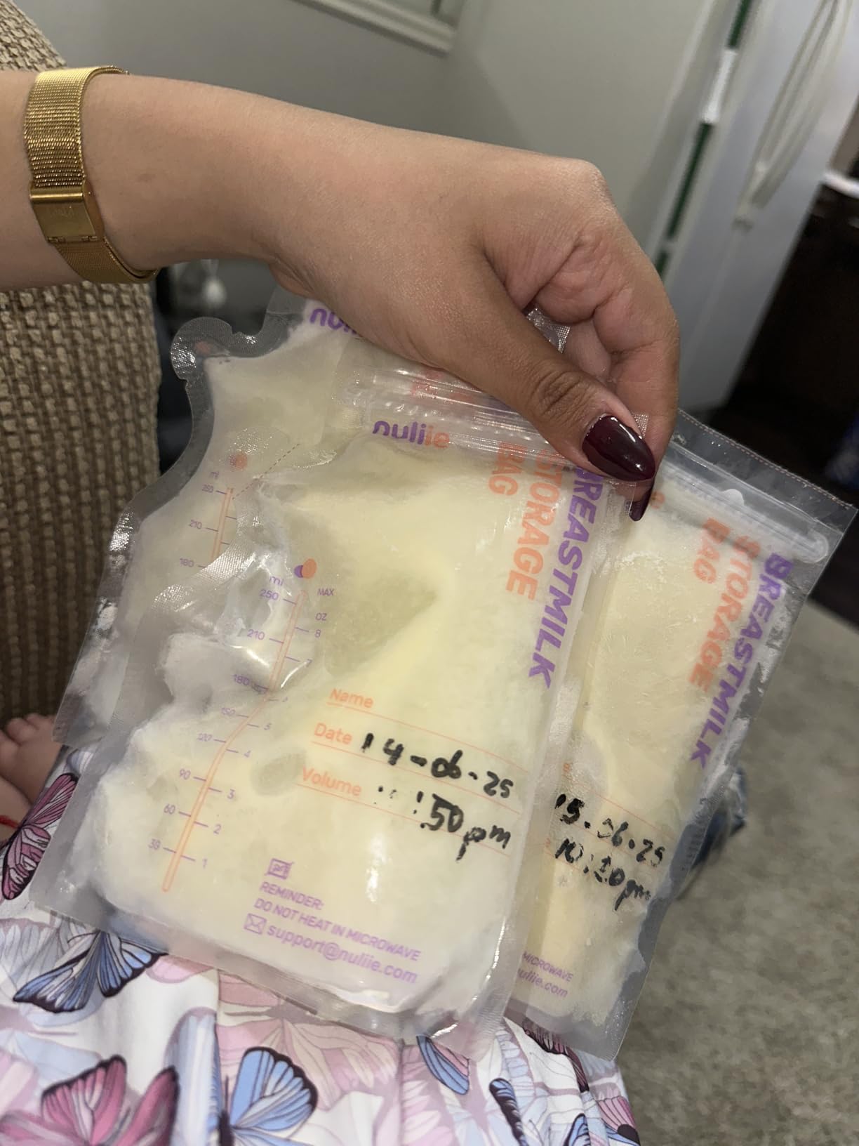 Nuliie 120 Pcs Breastmilk Storage Bags Freezer, 8 OZ Breast Milk Storing Bags, BPA-Free, Milk Storage Bags with Pour Spout for Breastfeeding, Self-Standing Bag, Space Saving Flat Profile customer photo 1
