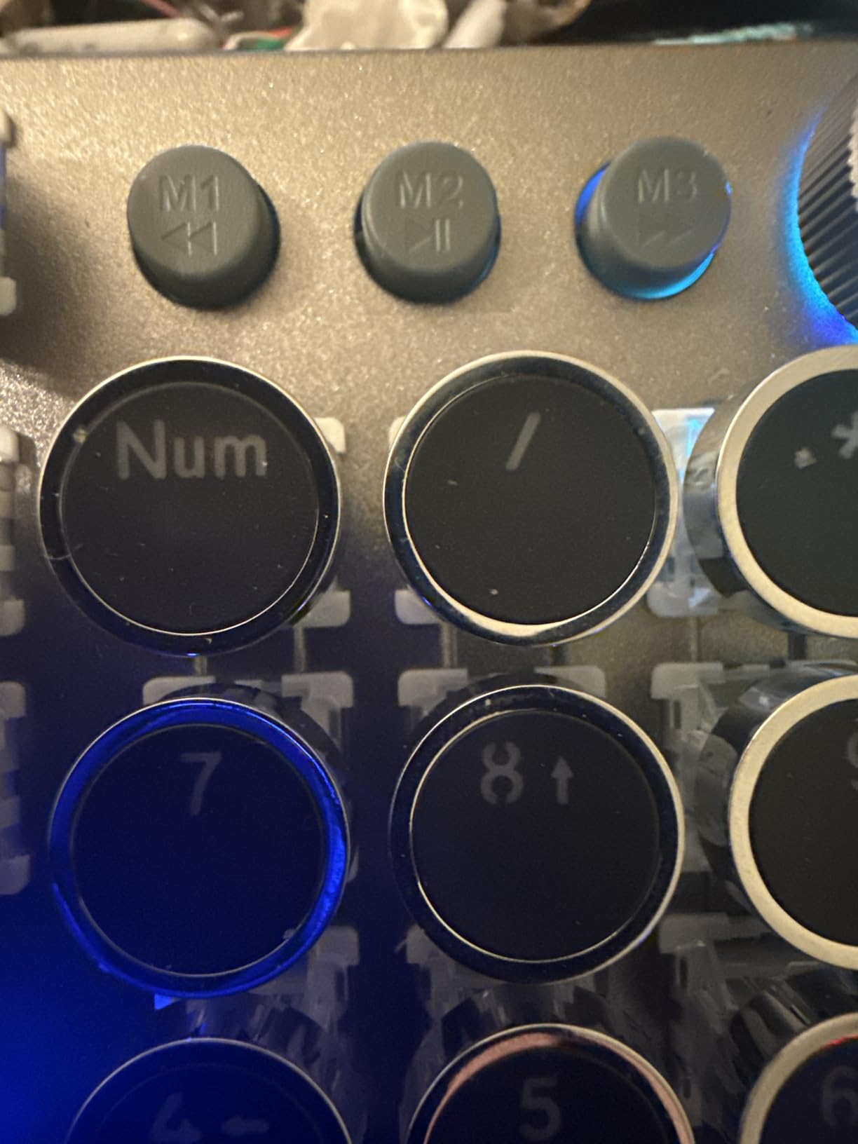 AULA F2088 customer photo 1
