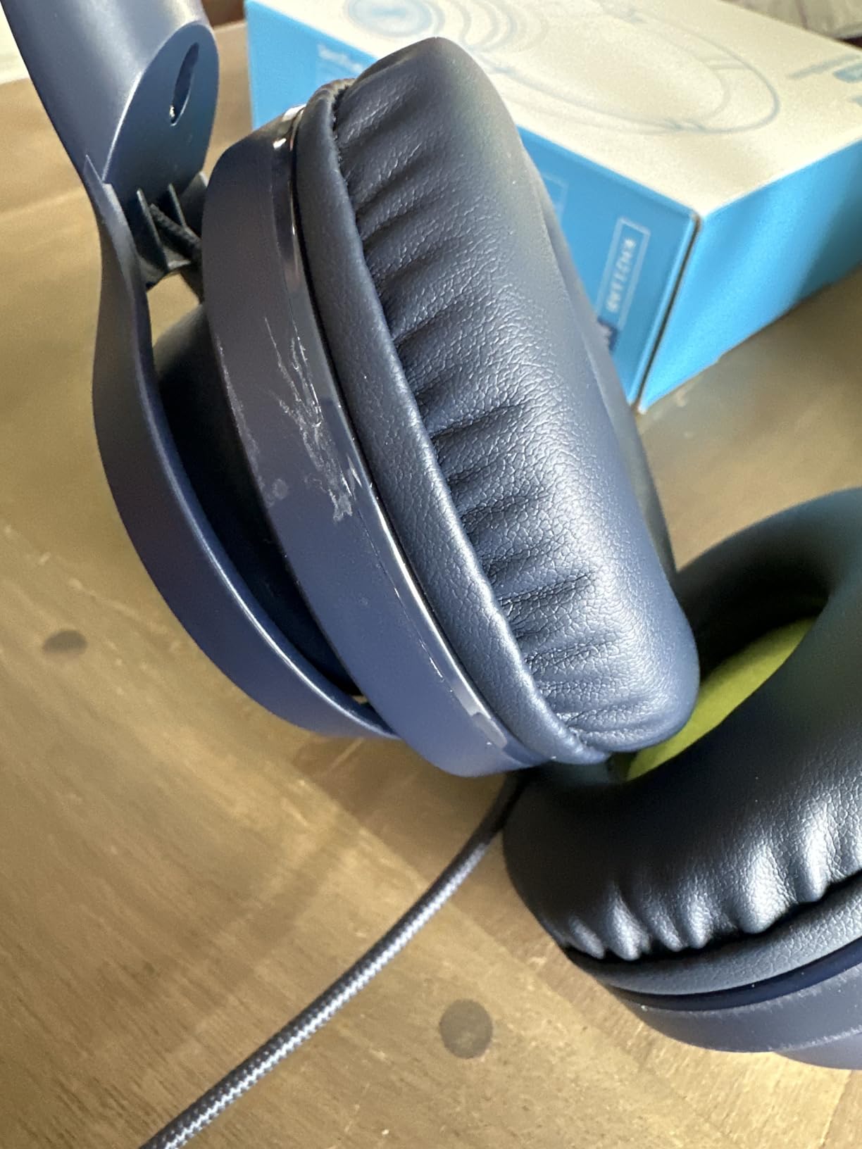 Kids Headphones with Cord , Wired Over Ear Headsets with Microphone Limited Volume 85dB/ 94dB, Portable Wired Headphones for Kids Boys Girls Teens Children Online School/Travel/iPad/Tablet/Cellphone customer photo 2