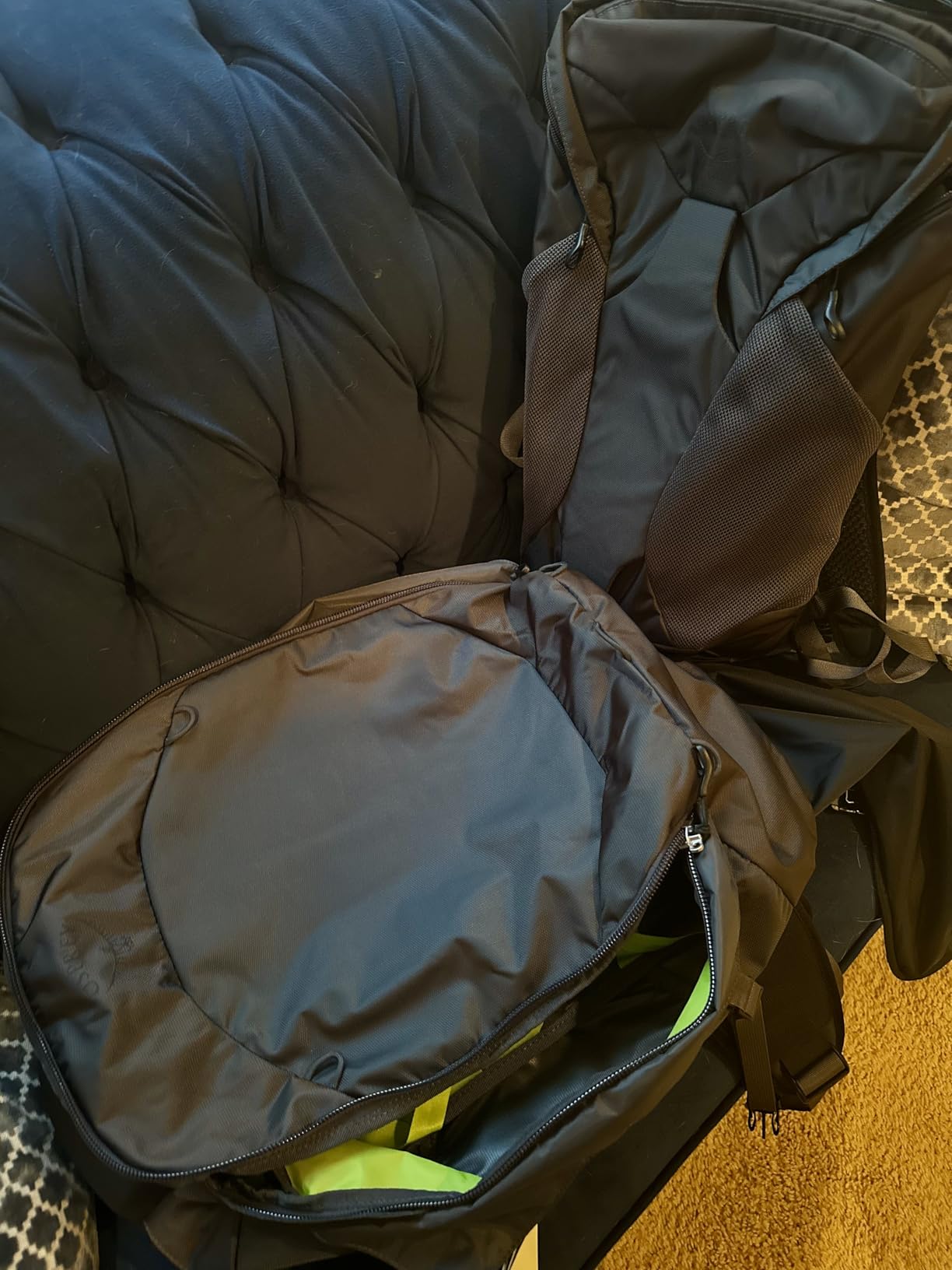 Osprey Farpoint 40L Men's Travel Backpack, Black customer photo 2