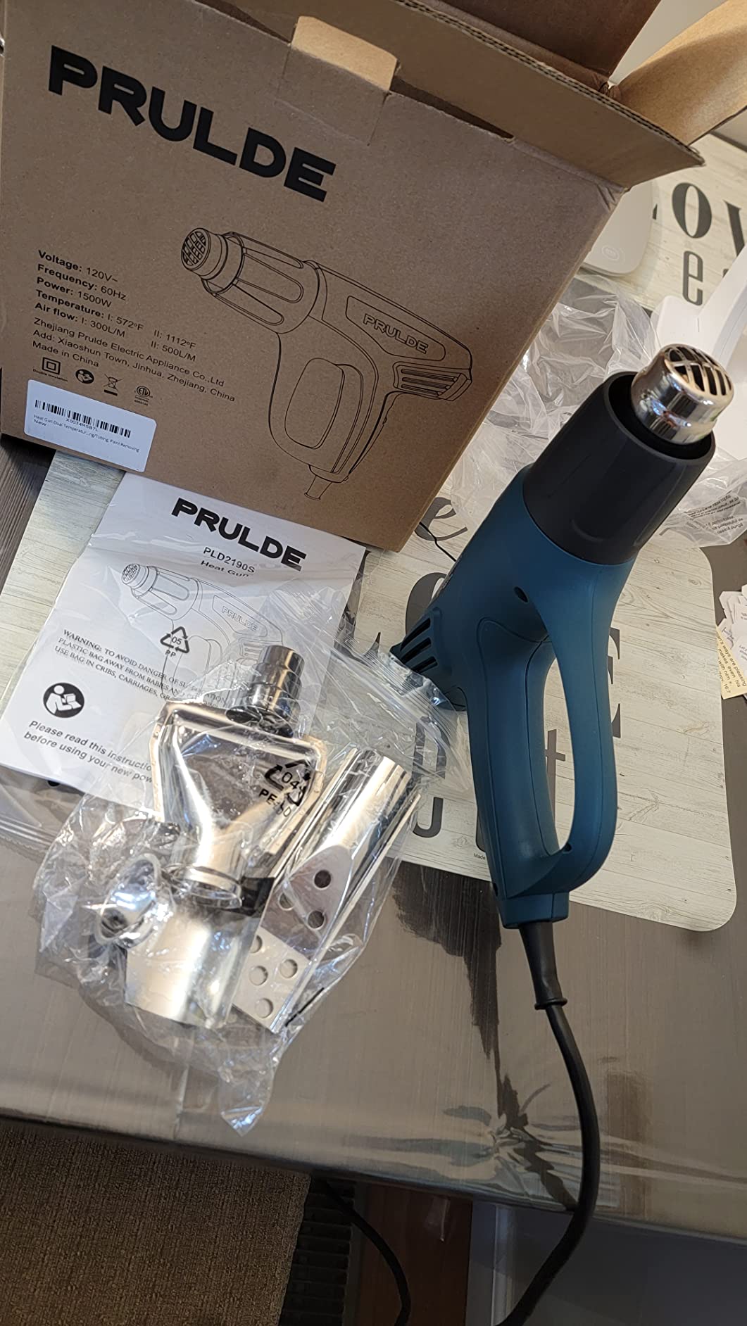 PRULDE Heat Gun, 1500W Dual Temperature Settings 572°F~1112°F Fast Heating Hot Air Gun with 6.5Ft Power Cord/4 Nozzles/Overload Protection for Crafts, Shrink Wrapping/Tubing, Paint Removing(N2190) customer photo 1