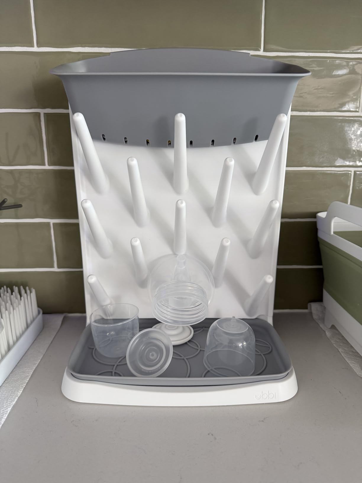 Ubbi Vertical Baby Bottle Drying Rack, Space Saving Countertop Bottle Dryer customer photo 1