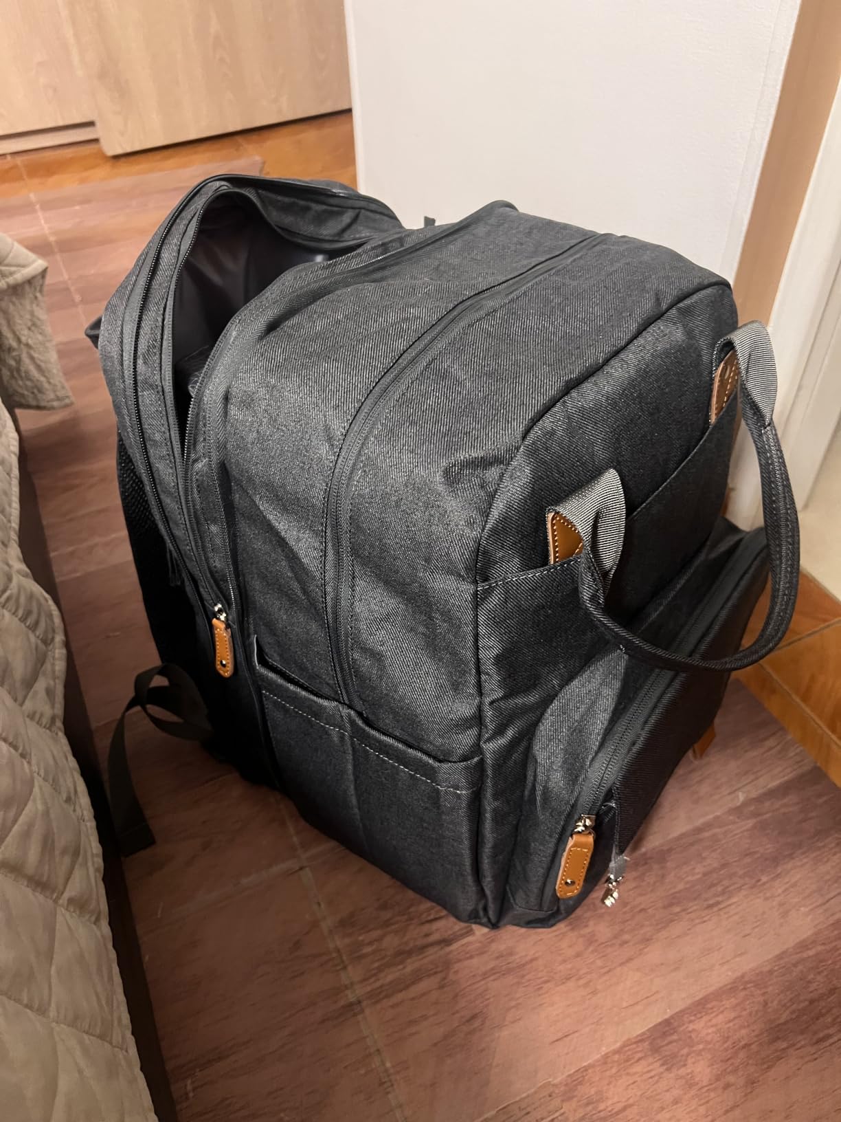 Qualyphant Extra Large Diaper Bag Backpack for 2 Kids Expandable 26-36L customer photo 2