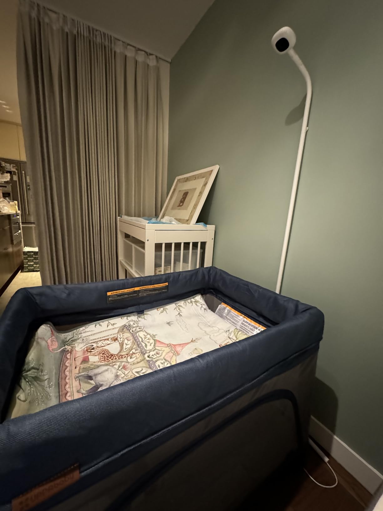 UPPAbaby Remi 3-in-1 Portable Playard, Bassinet & Travel Crib - Charlie customer photo 1