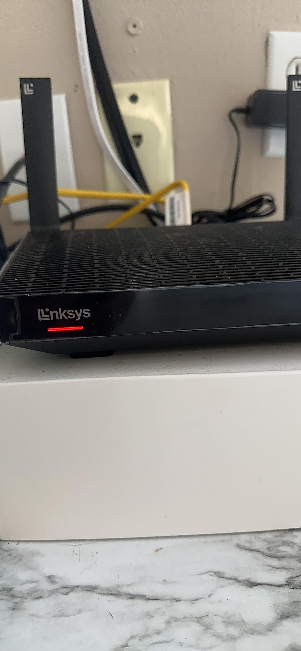 Linksys MR20EC | Dual-Band Mesh WIFI 6 Router | 3.0 (AX3000) Speeds | Connect 25+ Devices | 2,000 Sq Ft Coverage | 18 Month Warranty customer photo 1
