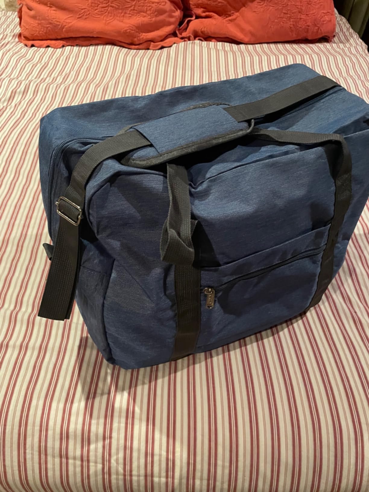 Narwey Carry on Luggage 22x14x9 Airline Approved Foldable Duffle Bag for Travel Packable Duffel Bag for Traveling Airplane for Women and Men 40L (Navy Blue (With Shoulder Strap)) customer photo 2
