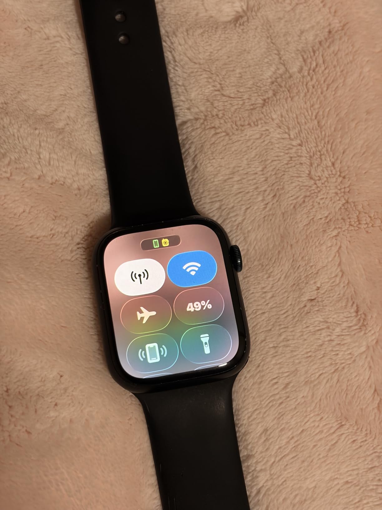 Apple Watch Series 8 Renewed Cellular customer photo 2