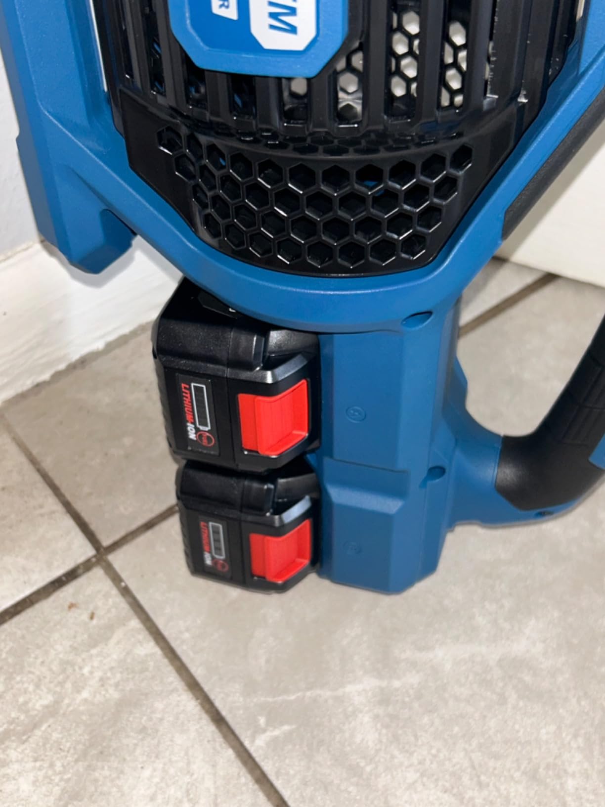 DongCheng 40V Brushless Leaf Blower, 650CFM 140MPH with 2×4.0Ah Batteries customer photo 2