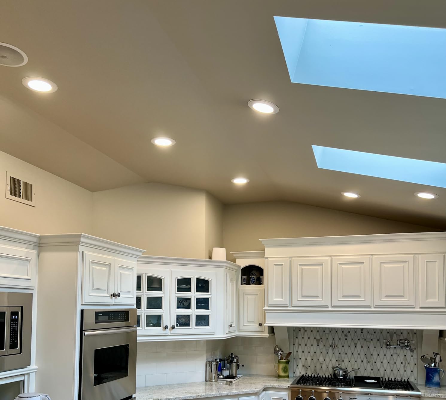 FREELICHT 24 Pack Retrofit LED Recessed Lighting 6 Inch, 5CCT, White customer photo 1