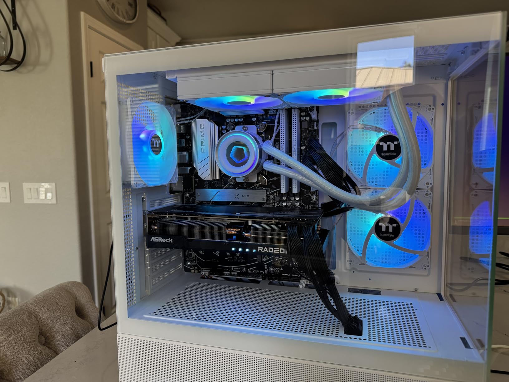 ASRock RX 7800 XT 16GB customer photo 1