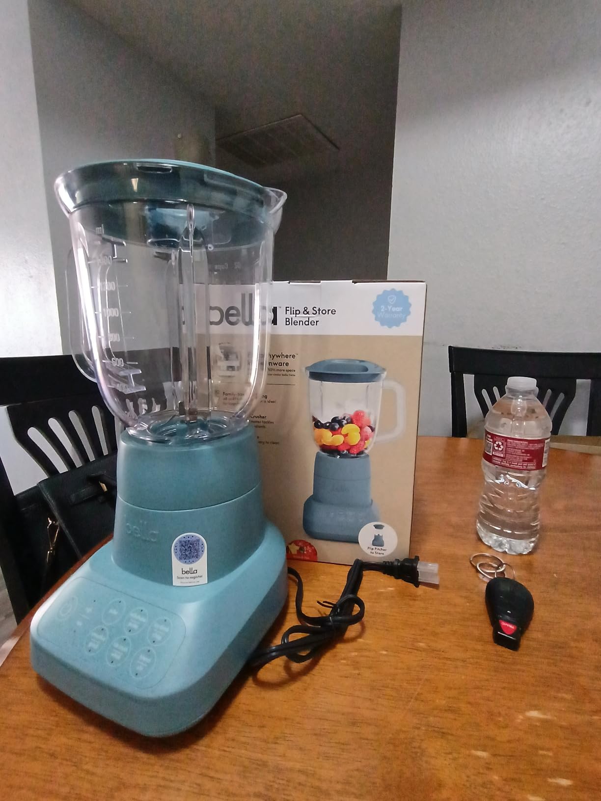 bella Fits-anywhere™ Flip & Store Blender, 48 oz, 520W, 10-speed, Oatmilk customer photo 2