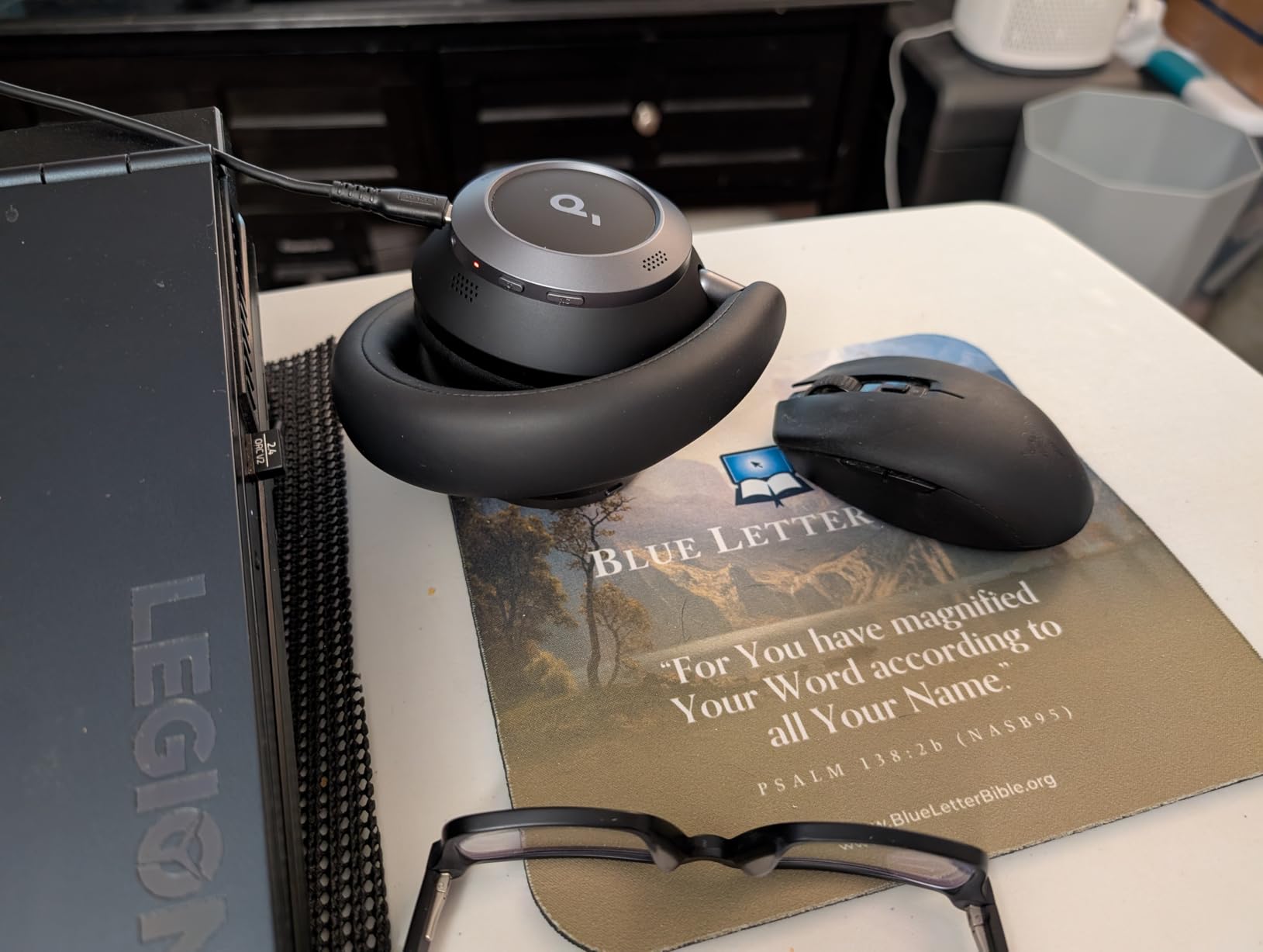Soundcore Anker Space One Pro Wireless Over-Ear Headphones, Foldable Design customer photo 1