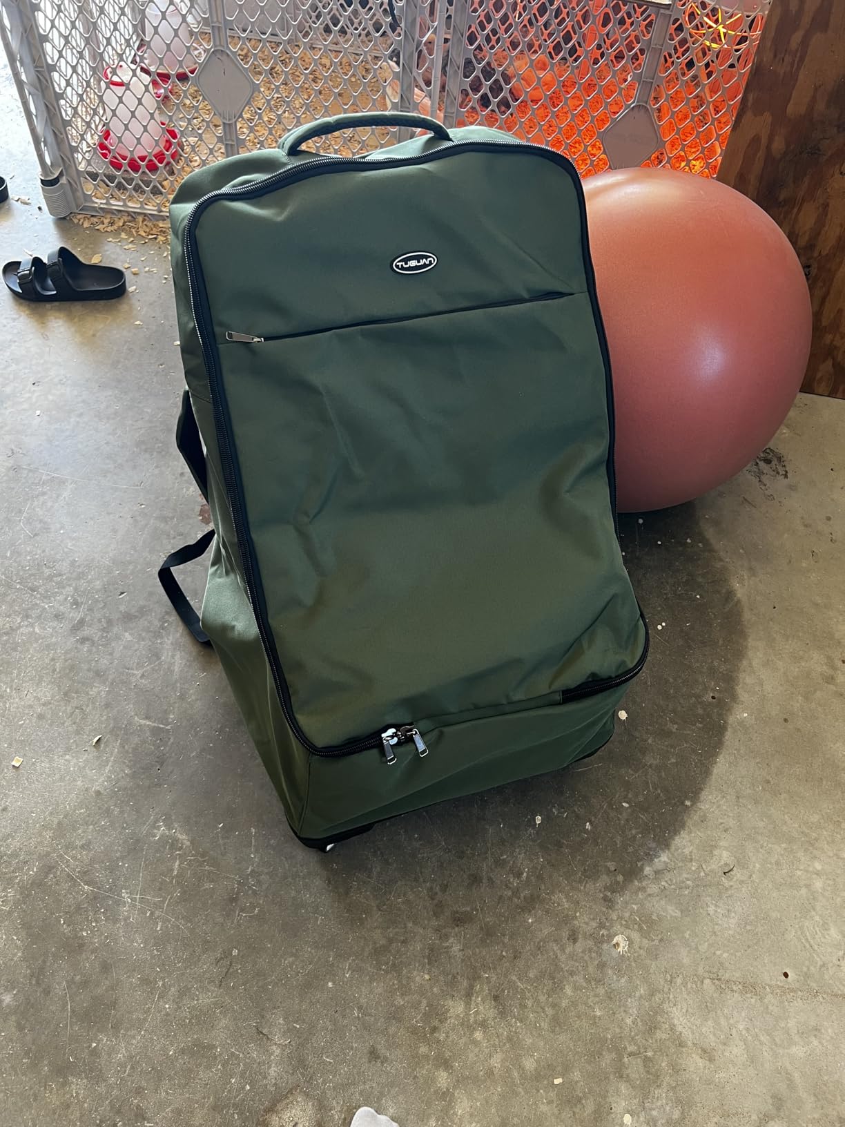 TUGUAN Car Seat Travel Bag for Airplane with Spinner Wheels, Infant Car Seat Bags for Air Travel with Hard Bottom, Padded Car Seat Backpack, Large Car Seat Storage Bag Airport Check, Green customer photo 1