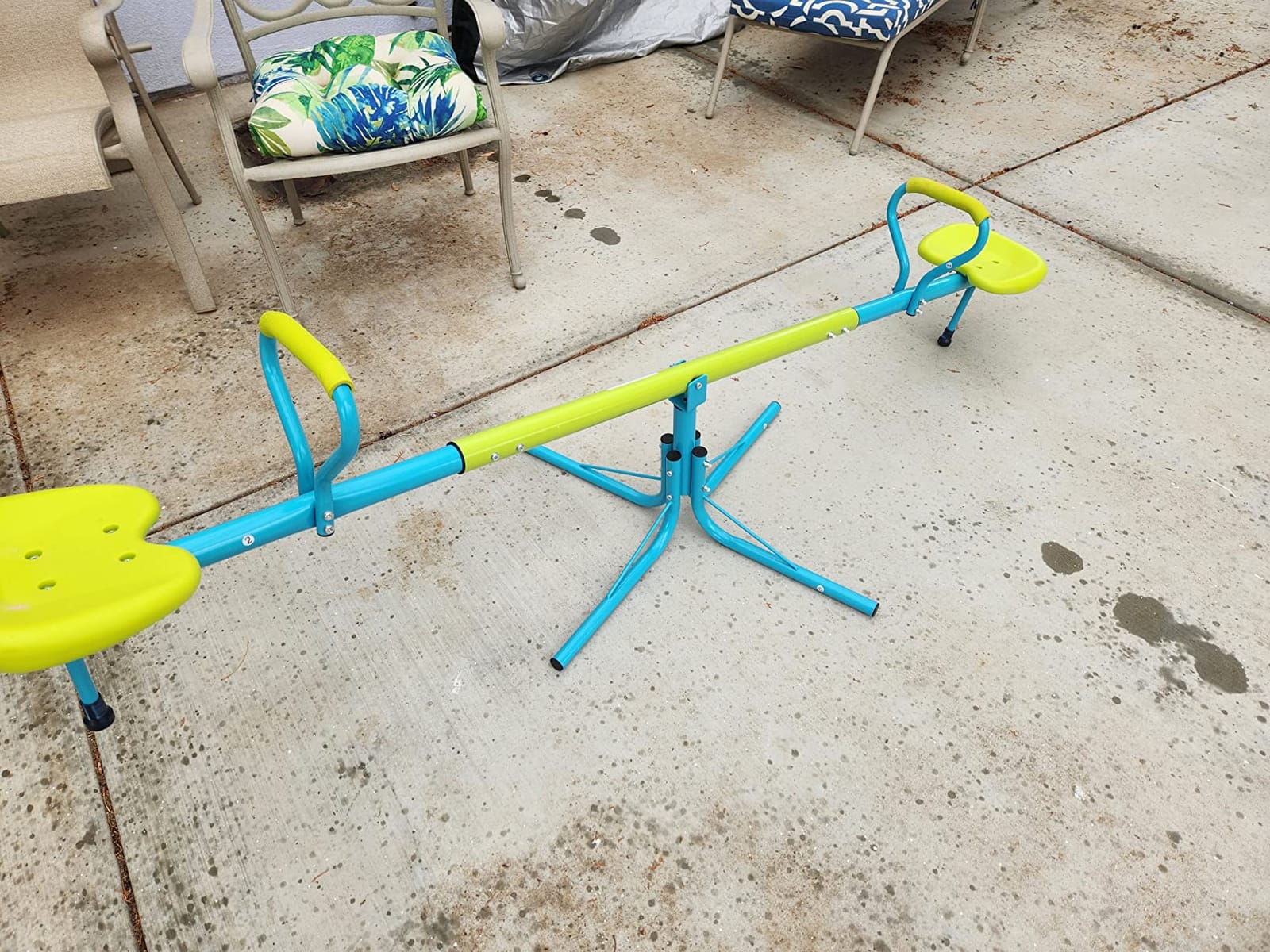 Amictoy Teeter Totter for Kids, 360° Spinning Seesaw, 100 lb Seat customer photo 1