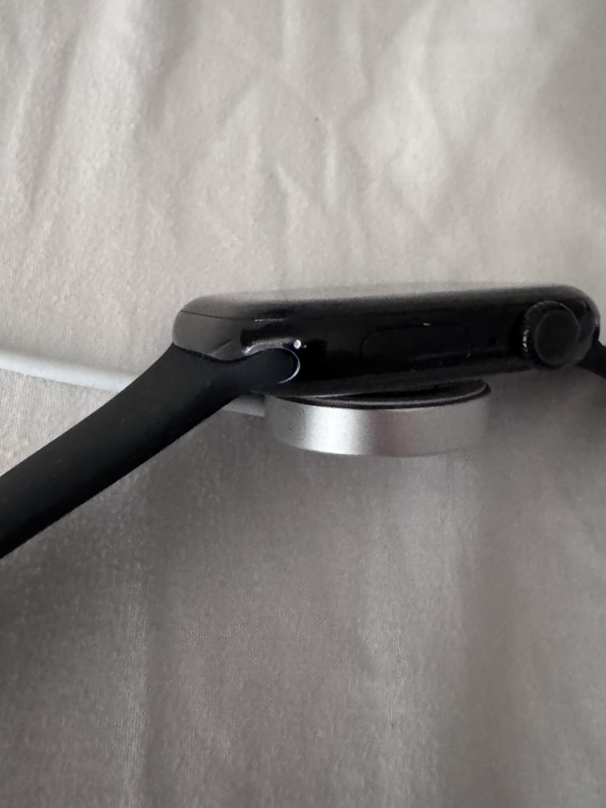 Apple Watch Series 10 Renewed Cellular customer photo 2