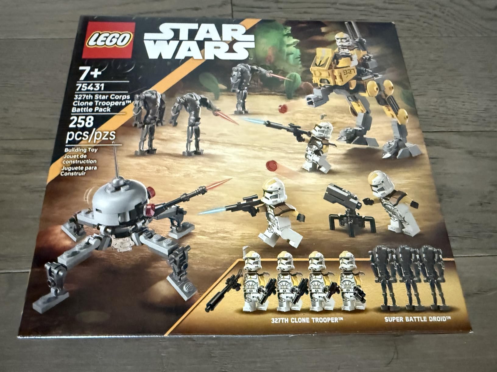 LEGO Star Wars 327th Star Corps Clone Troopers Battle Pack Building Toy - Pretend Play Set for Boys & Girls, Ages 7+ - Collectible Model Kit & Kids Room Decor - Gift Idea for Birthdays - 75431 customer photo 2