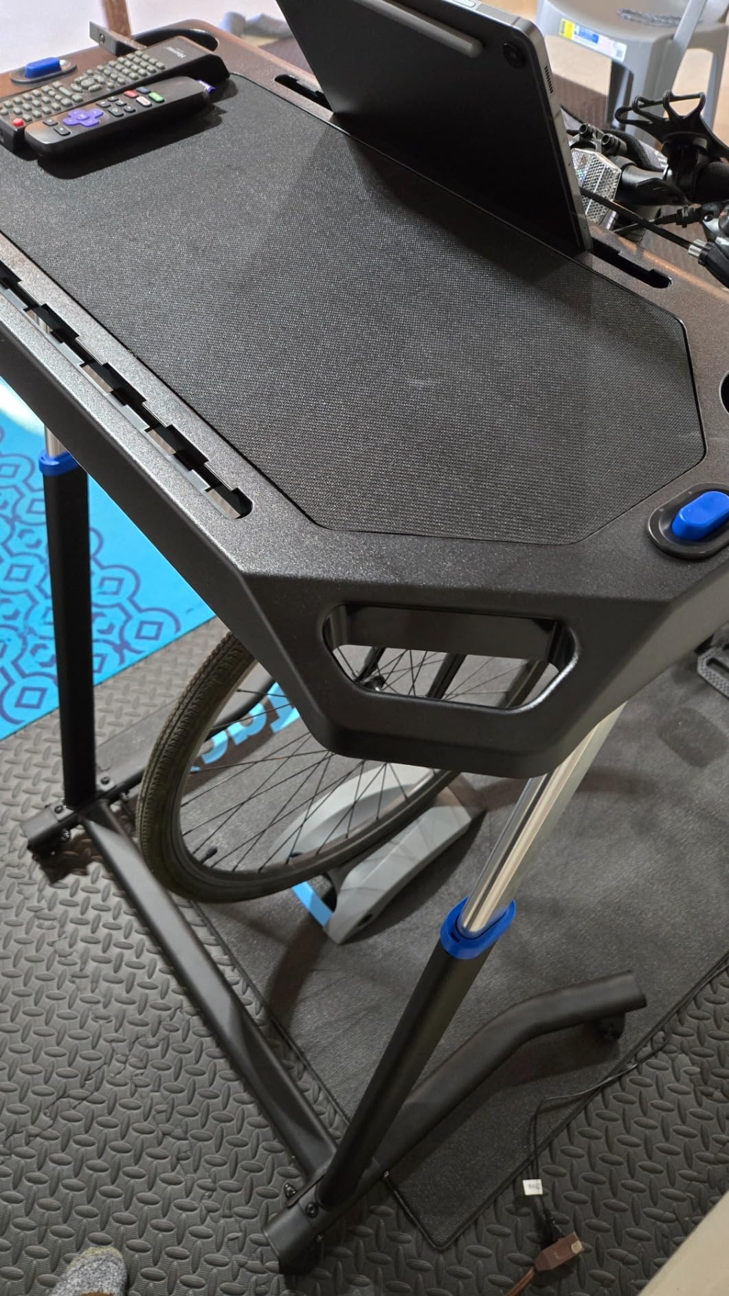 VEVOR Cycling Desk, Adjustable Bike Trainer & Treadmill Desk with Triangle Support, Non-Slip Multi-Slot Bike Trainer Fitness Desk with Handle Bar, Fit for Home Office Exercise customer photo 2