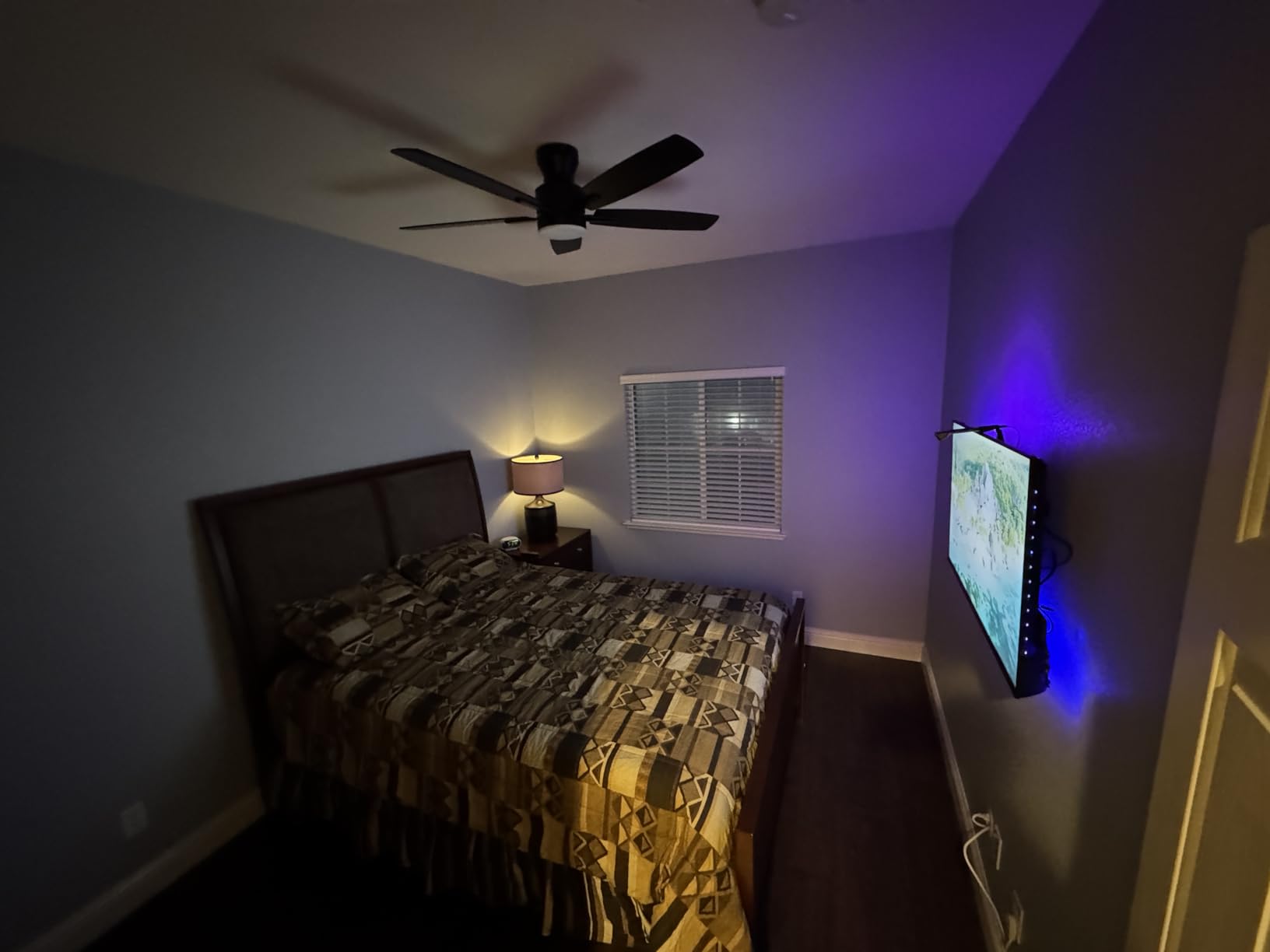 Ohniyou 52'' Low Profile Ceiling Fan with Lights, Remote/APP Control, White customer photo 2