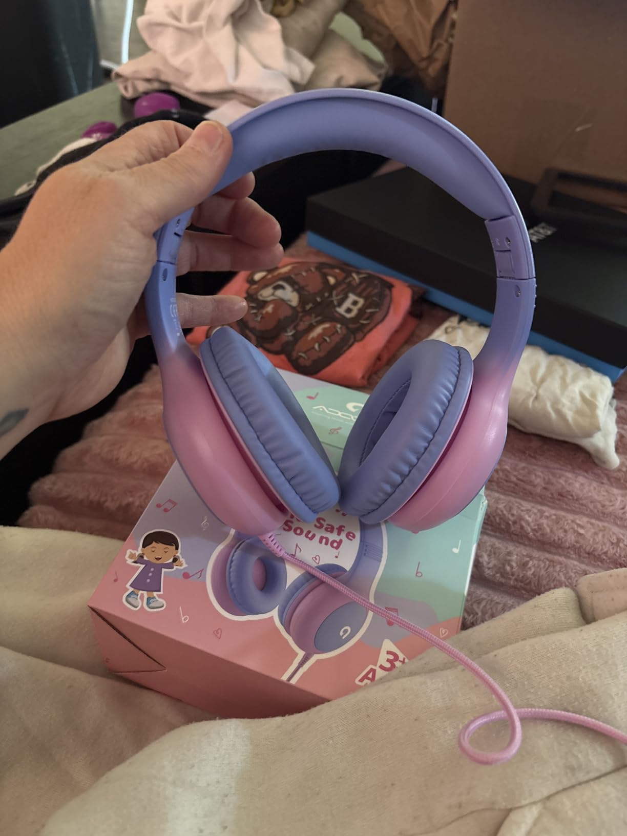 ADOOPE Wired Kids Headphones with USB C Plug, 85dB Safe Volume, Adjustable Headband, Tangle-Free Cord Headphones for School, Tablet, Travel (Sky Blue & Mint Green, Without Microphone) customer photo 2