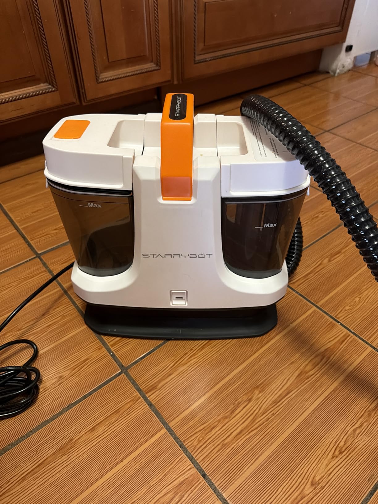 Starrybot Upholstery Cleaner customer photo 2