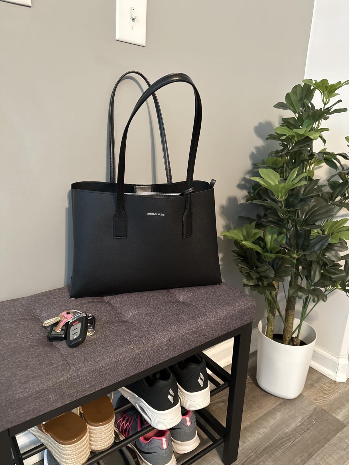 Michael Kors Ruthie Tote customer photo 2