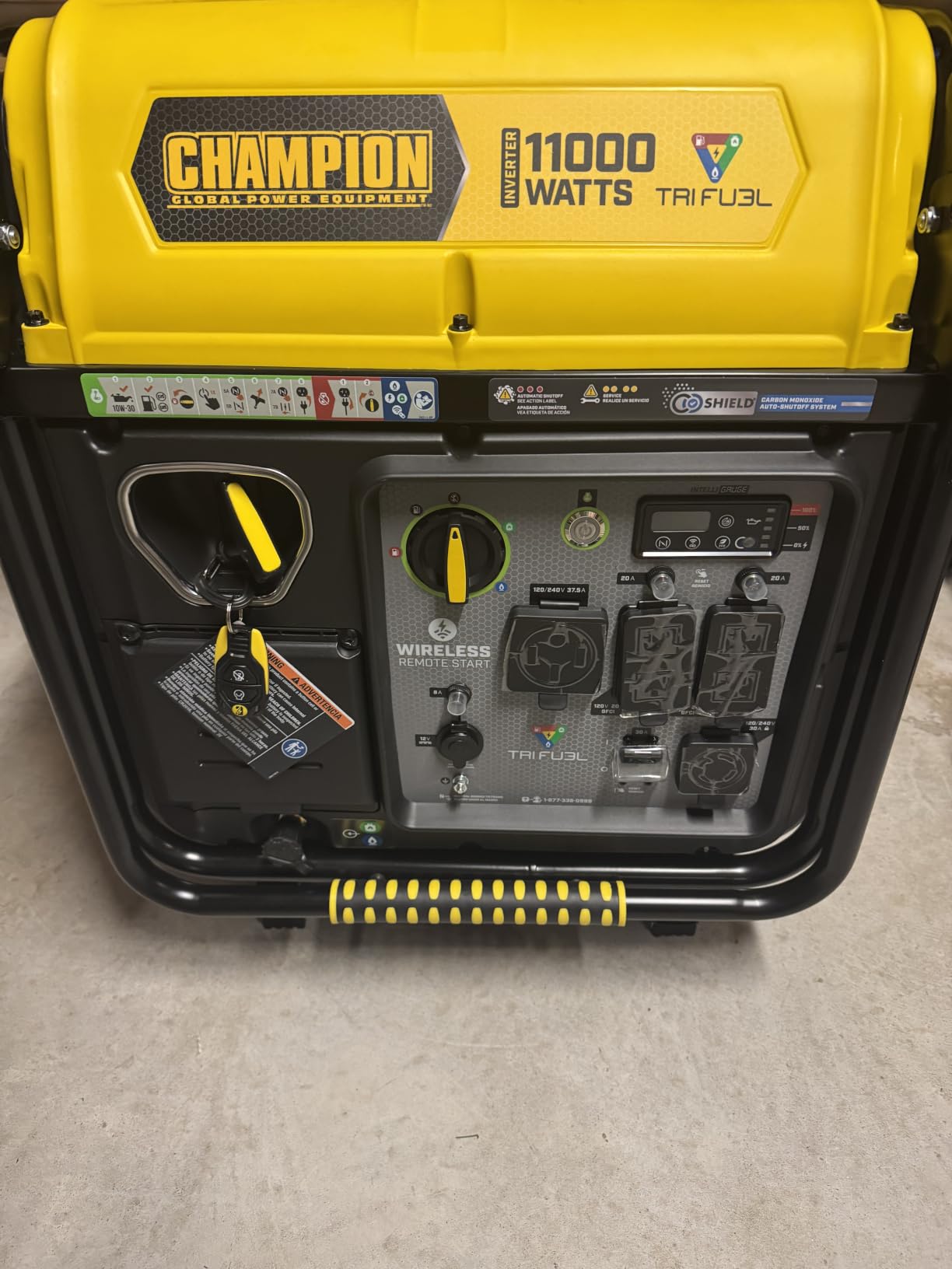 Champion 8500-Watt Remote Start Tri Fuel Portable Inverter Generator customer photo 2