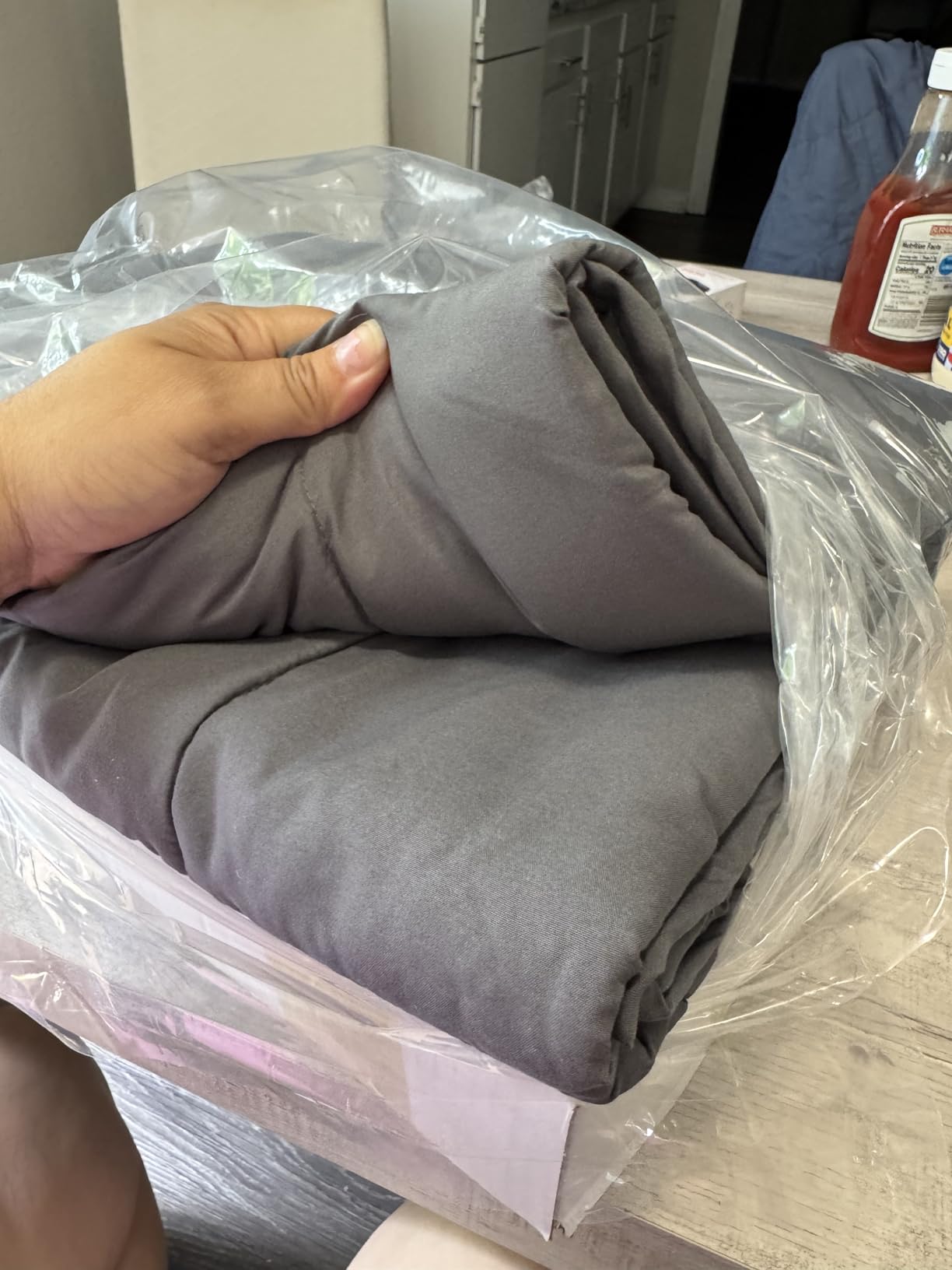 Smart Queen Weighted Blanket 15lbs (48”x72”,Grey) Twin Size Soft Cooling Heavy Blanket for Sleeping, Breathable All Season Comfort with Premium Glass Beads,Machine Washable customer photo 2