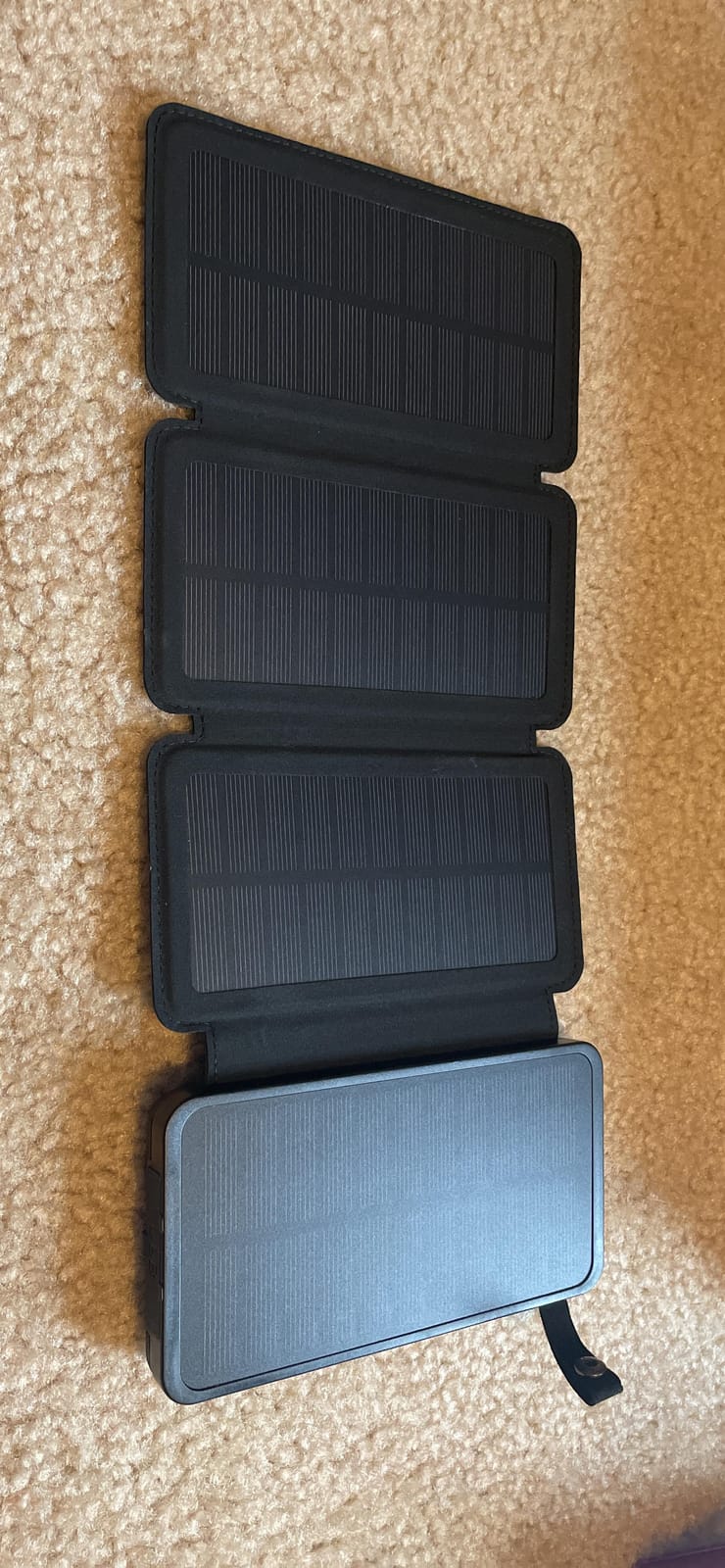 FEELLE Solar Power Bank 50000mAh Magnetic Portable Charger with Hand Crank customer photo 1