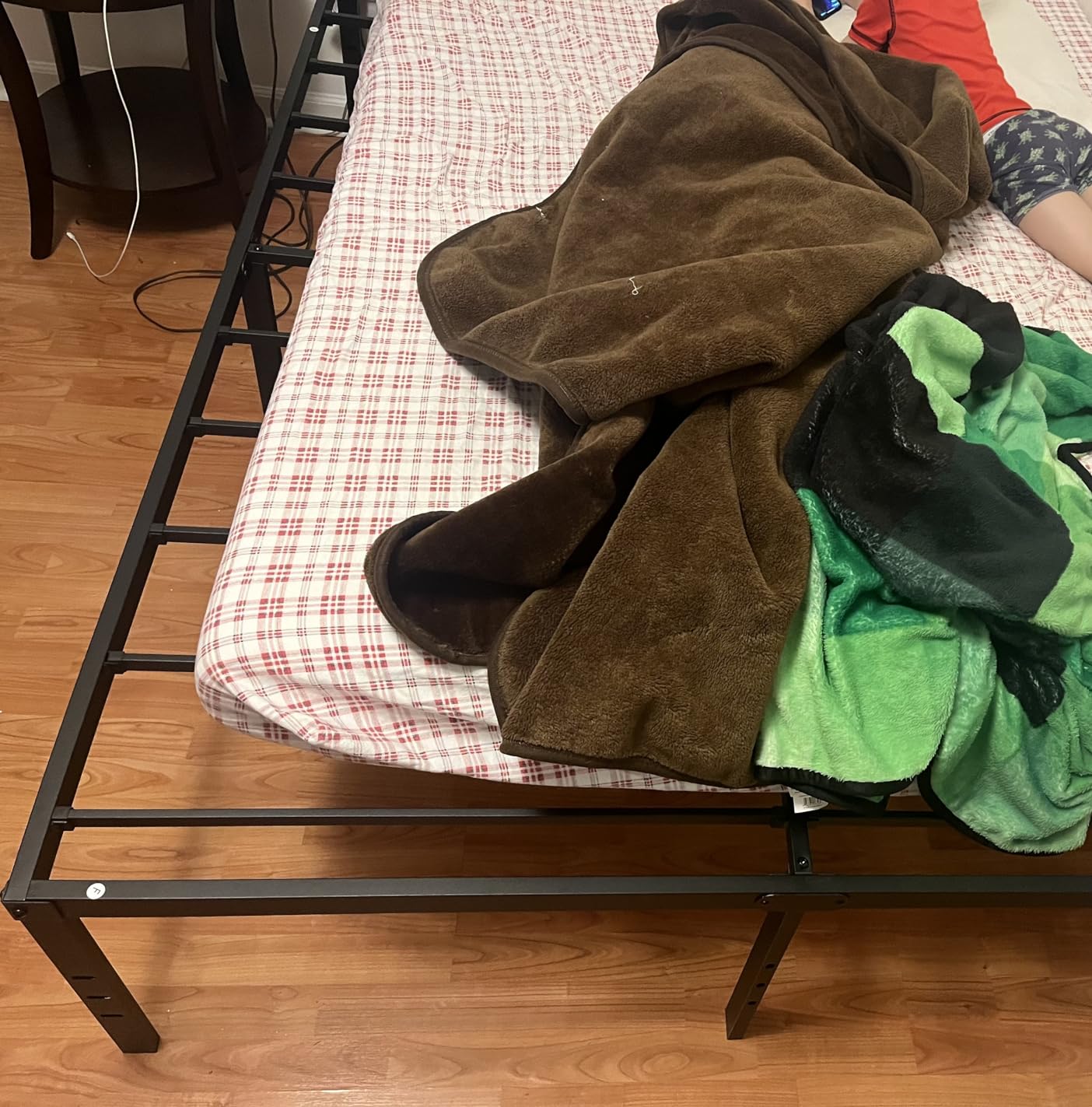 DUMOS Metal Bunk Bed Twin Over Twin with Ladder and High Guardrail, 400LBS customer photo 2