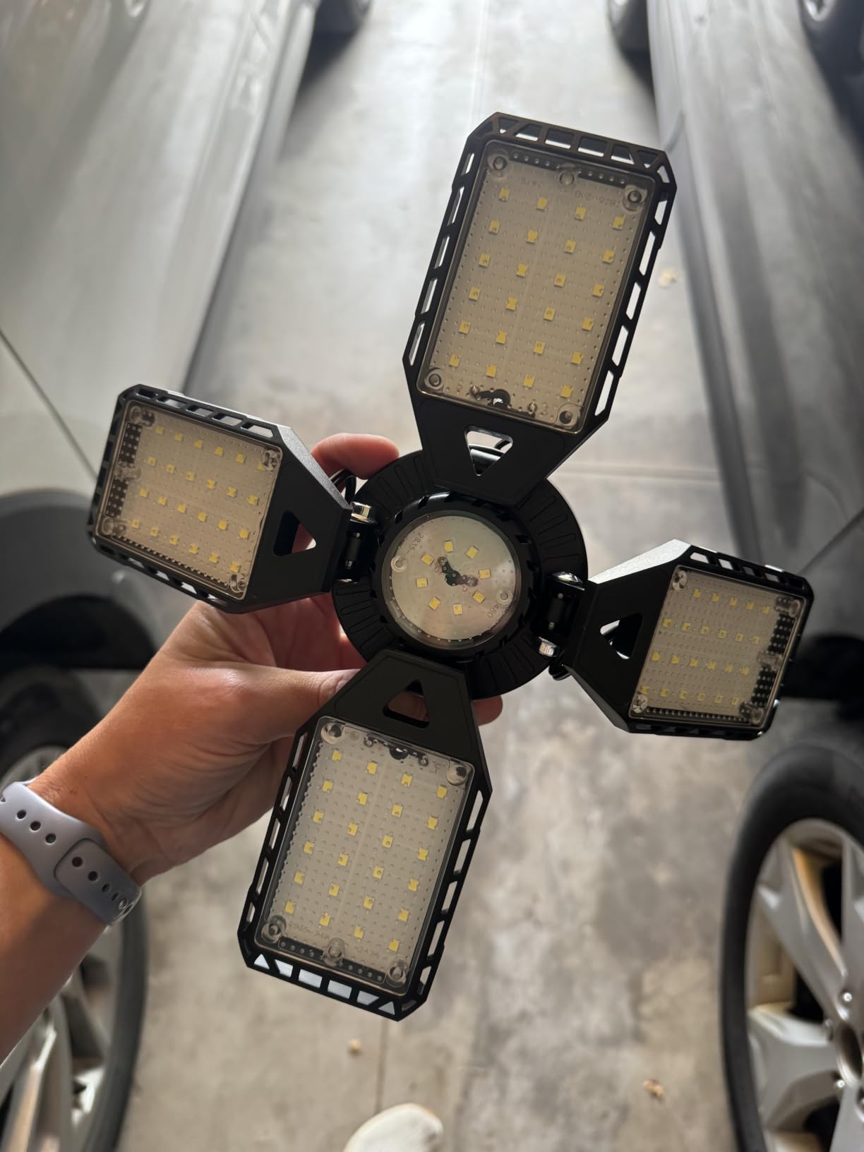 Aoretic LED Garage Lights 180W 18000LM 6500K, 2 Pack customer photo 1
